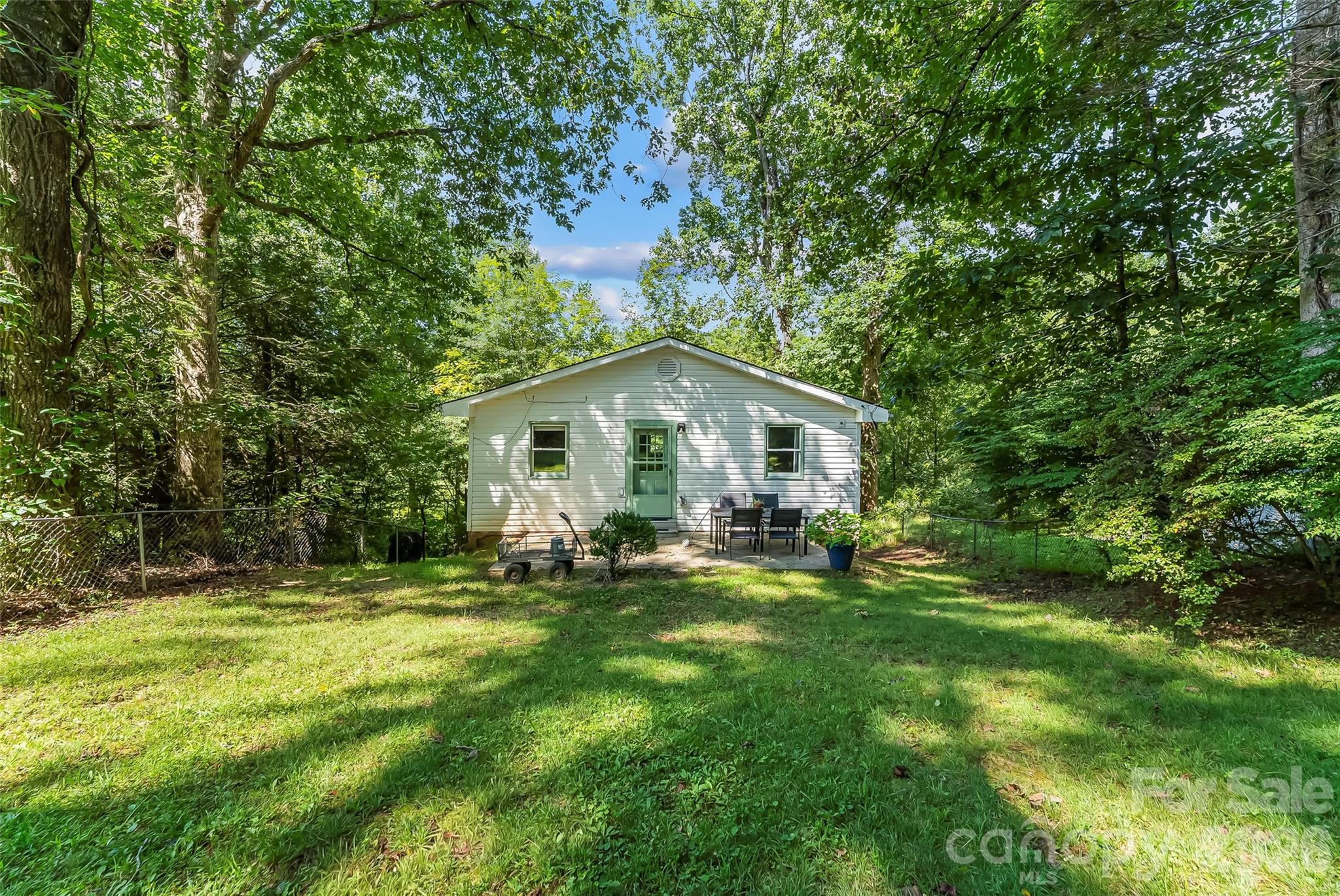 141 Silversteen Drive Property Photo 21