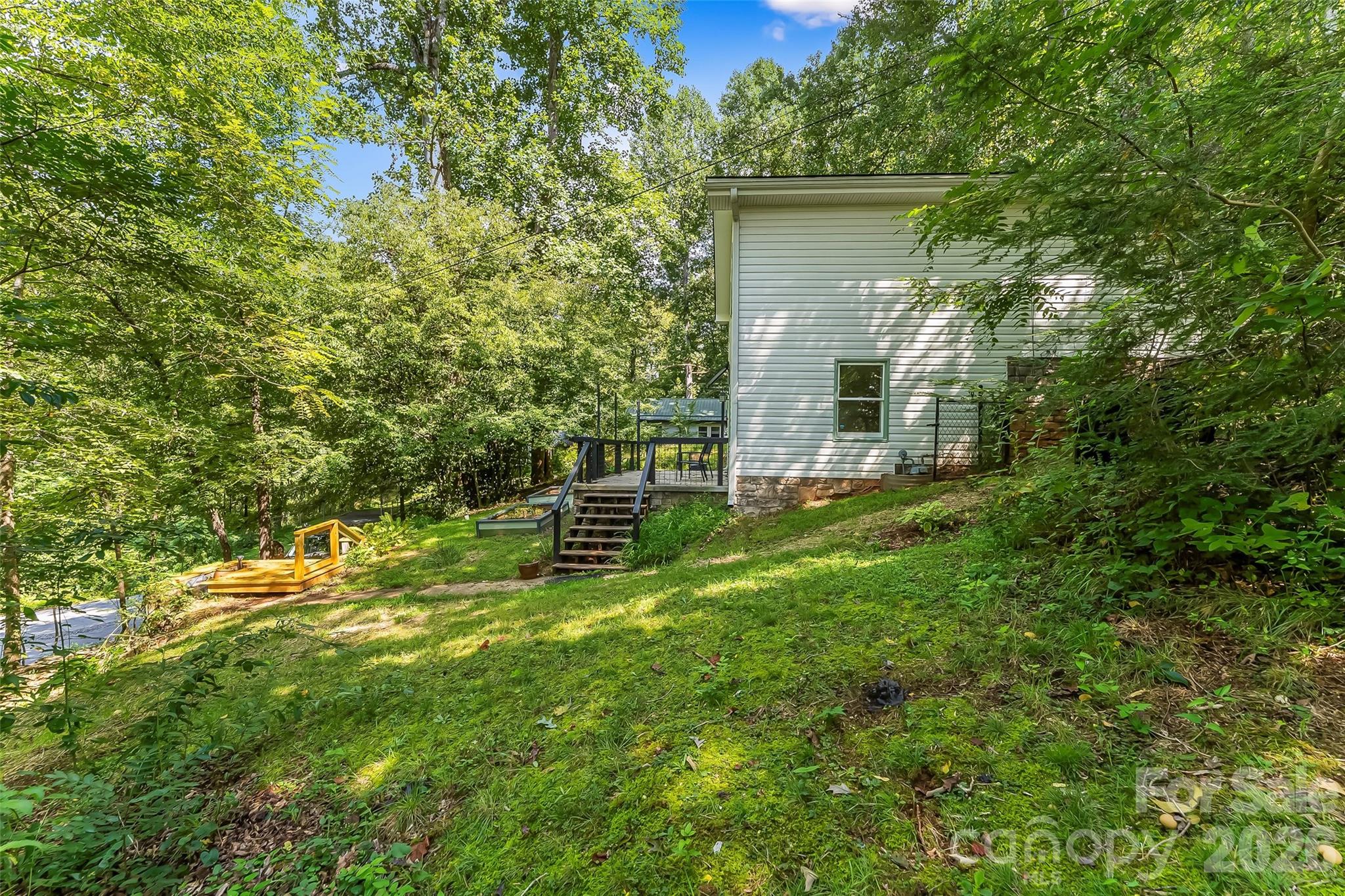 141 Silversteen Drive Property Photo 22