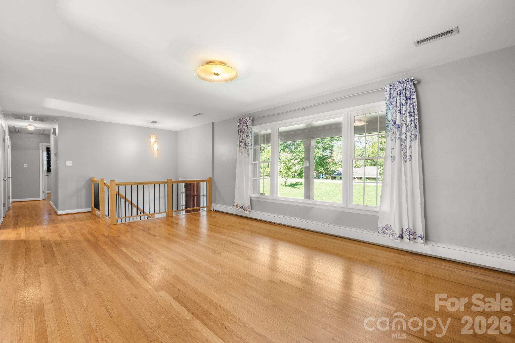 267 25th Avenue Property Photo 4