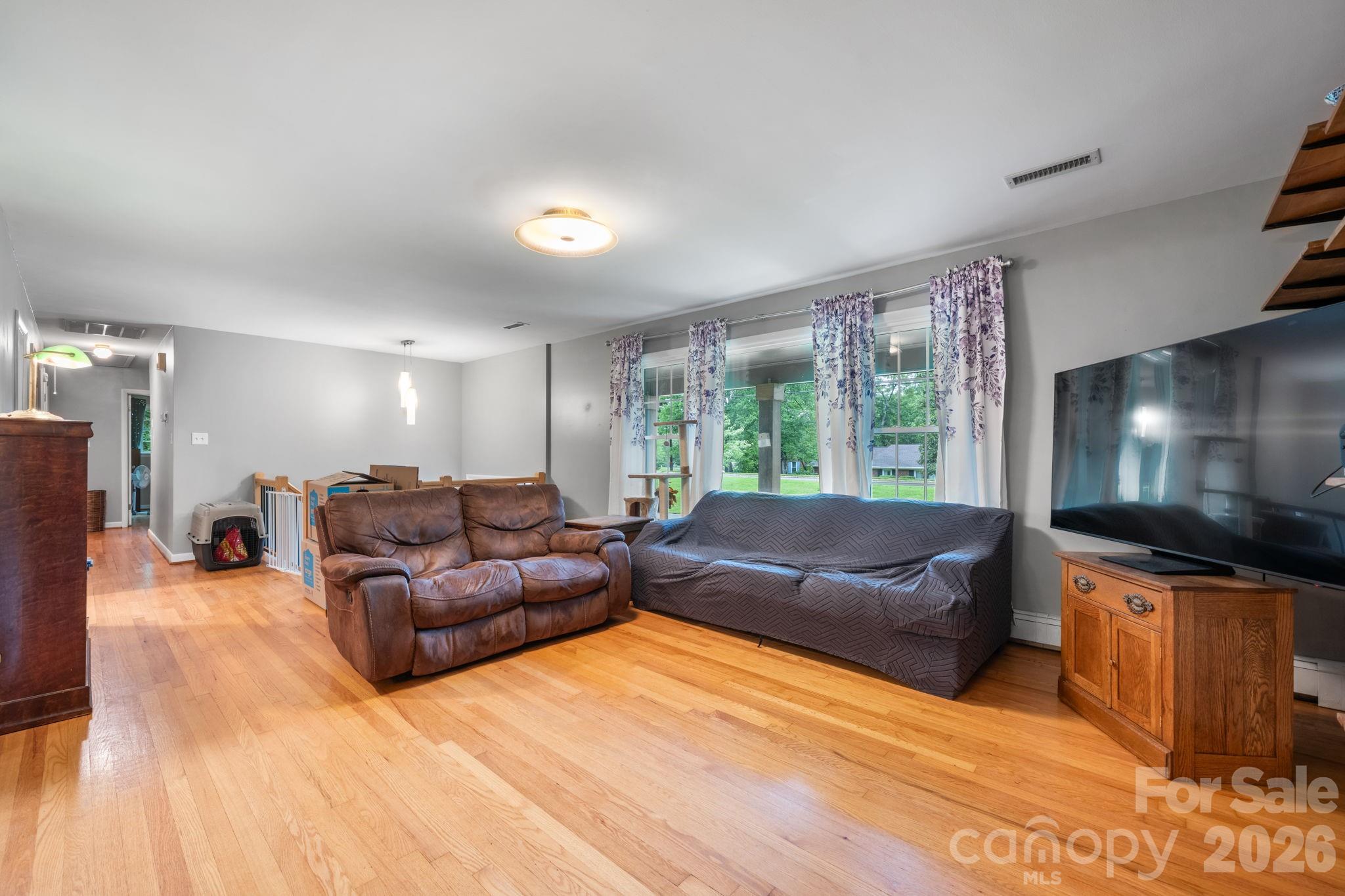 267 25th Avenue Property Photo 7