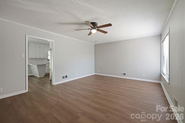 100 Piedmont Drive Property Photo 6