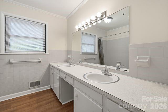 100 Piedmont Drive Property Photo 14