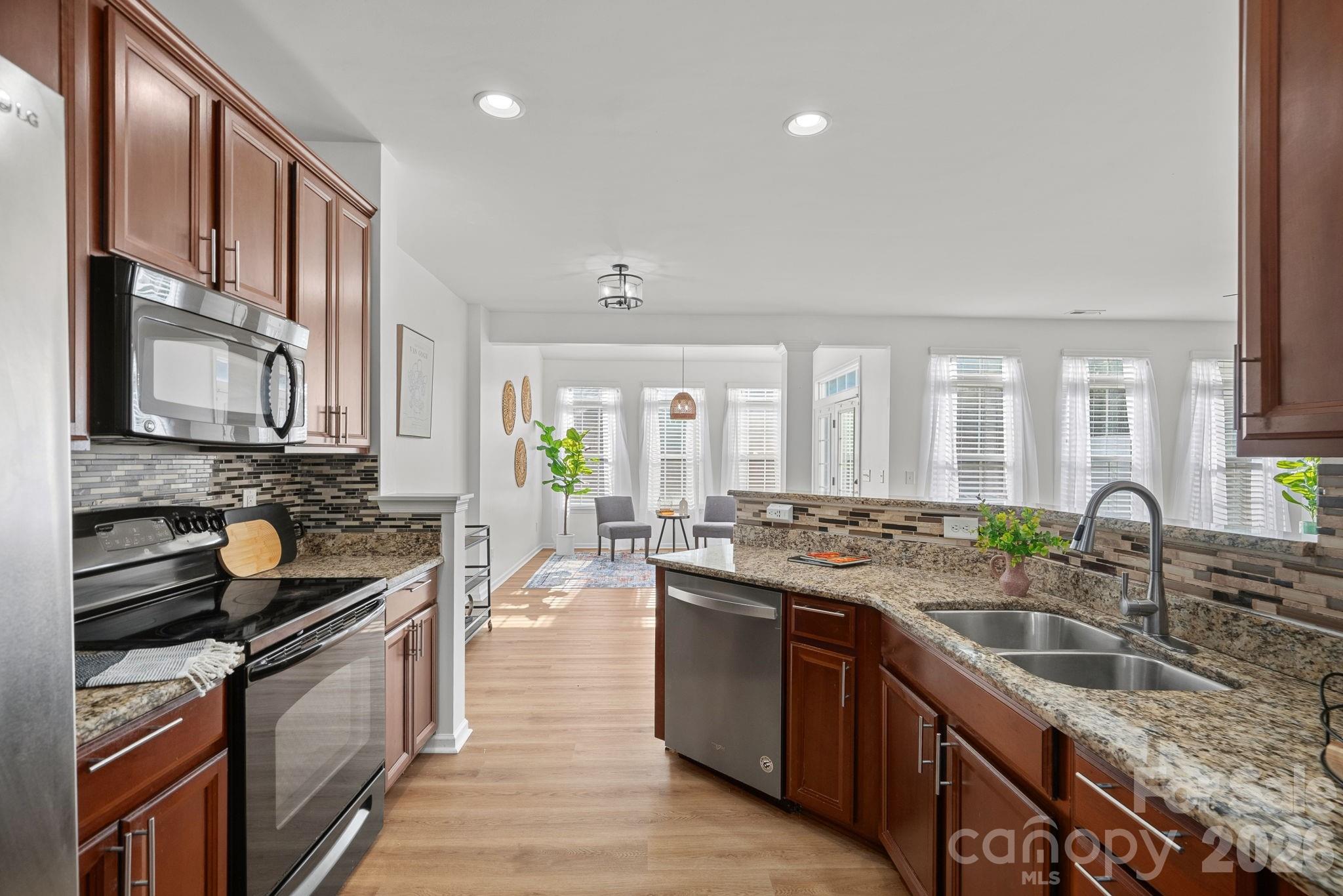 745 Prospect Lane Property Photo 4