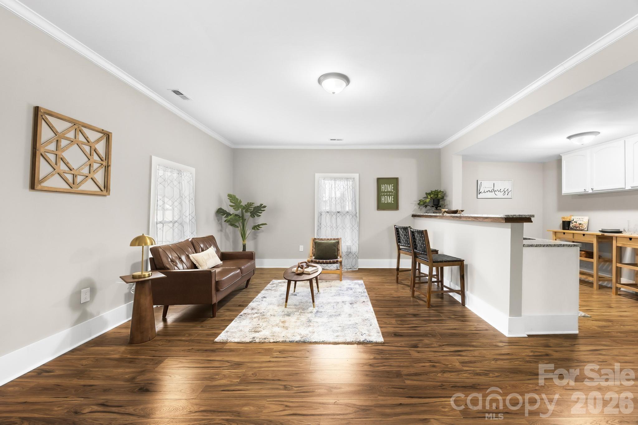 804 S Jackson Street Property Photo 6