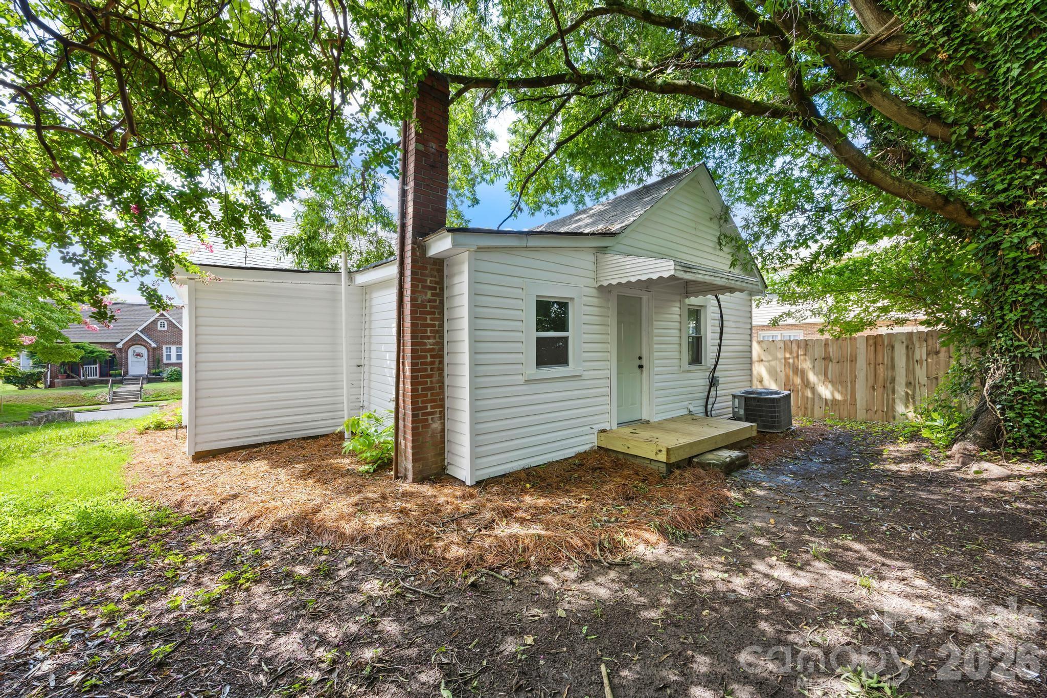 804 S Jackson Street Property Photo 14