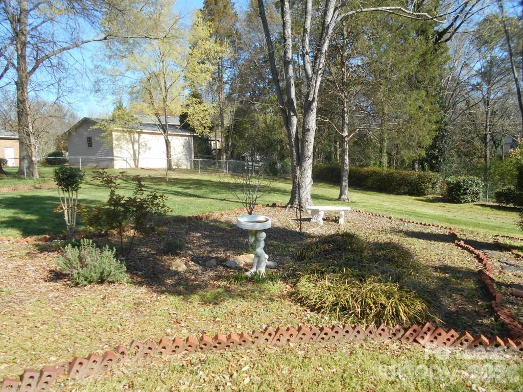 1330 E Barden Road Property Photo 6