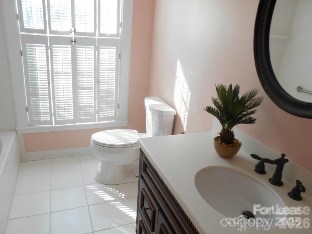 1330 E Barden Road Property Photo 19