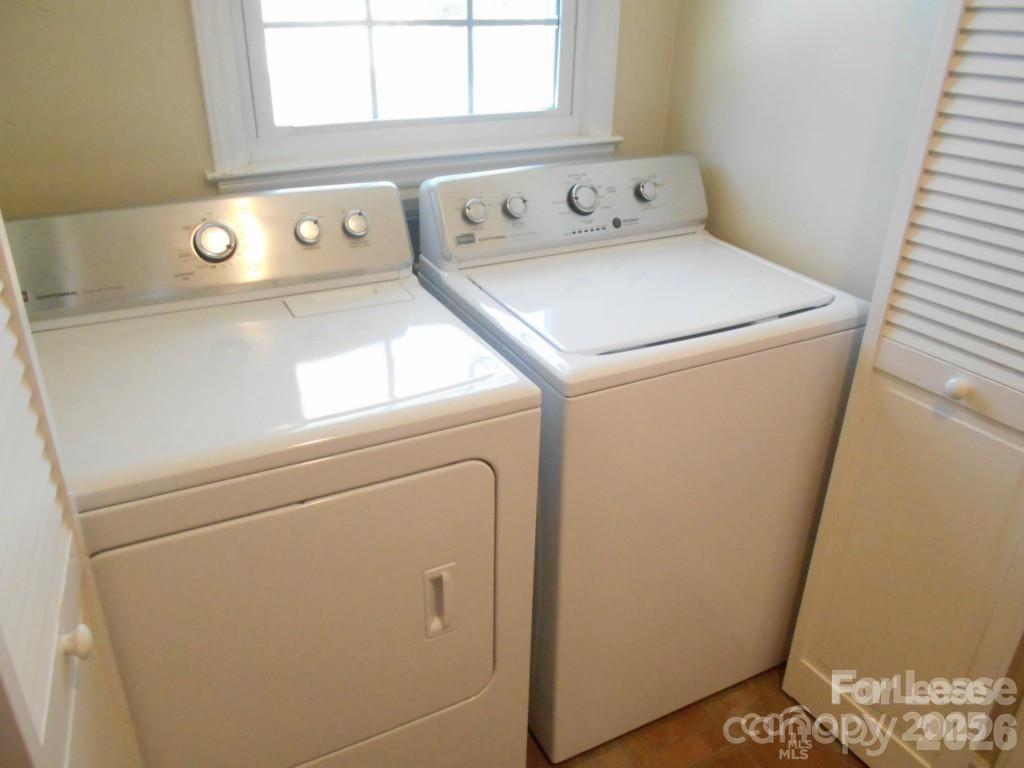 1330 E Barden Road Property Photo 21
