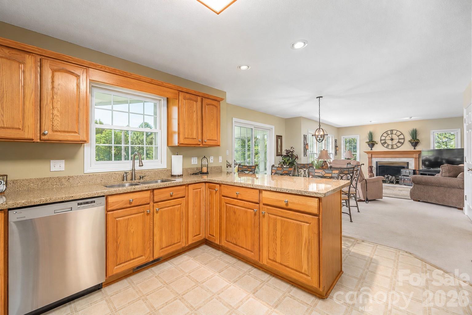 35 Forest Knoll Drive Property Photo 5