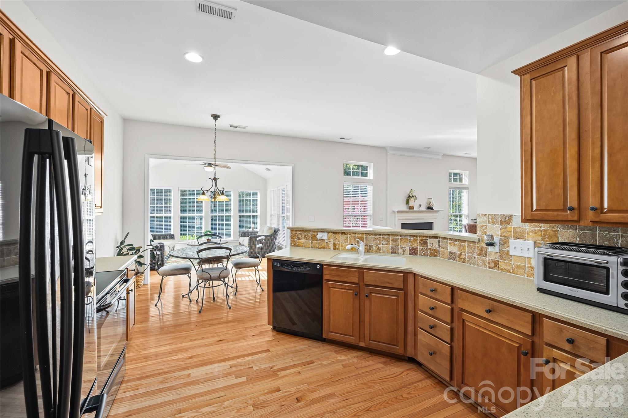 622 Panthers Way Property Photo 7