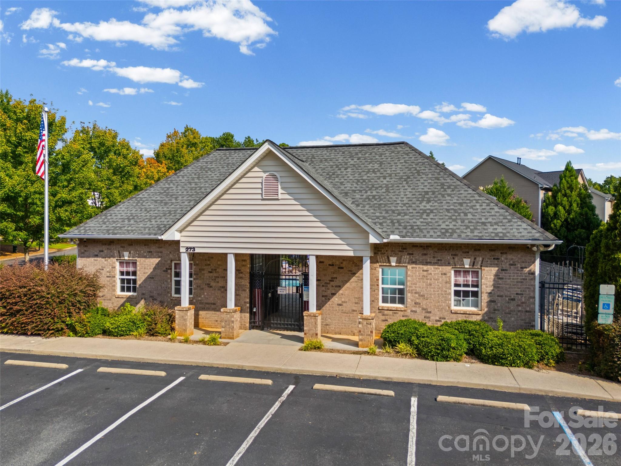 622 Panthers Way Property Photo 35