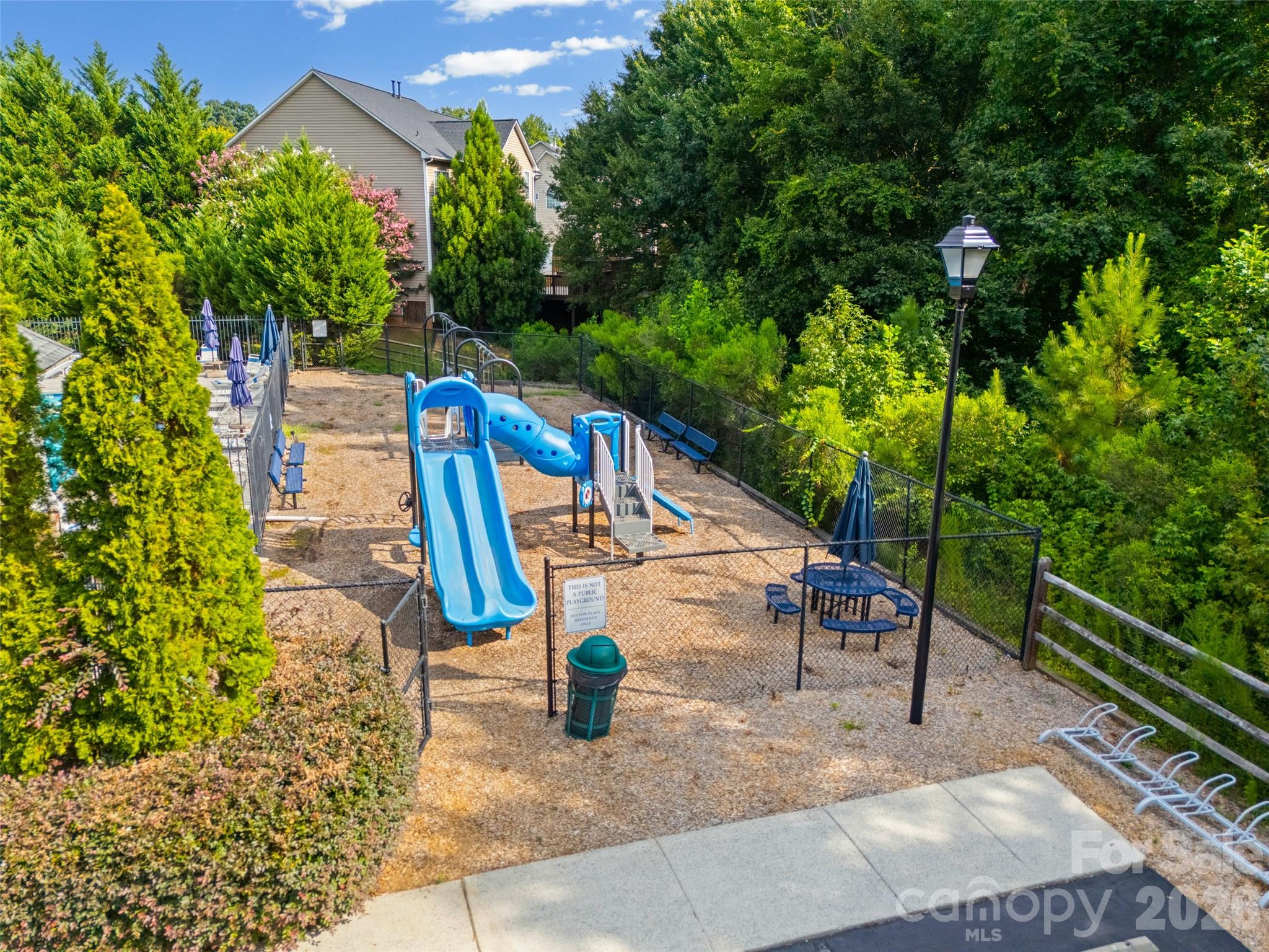 622 Panthers Way Property Photo 39