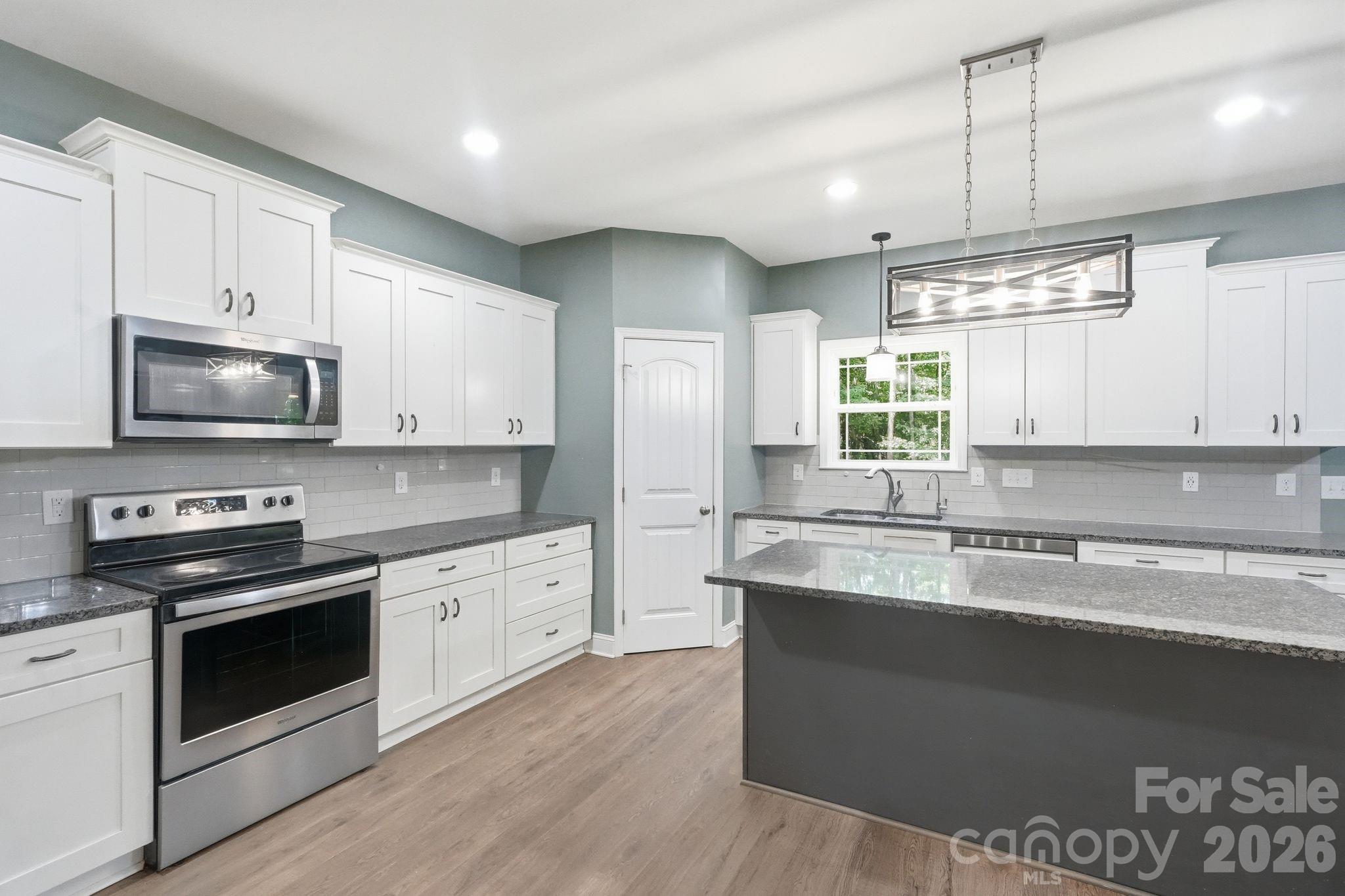 3675 W Bay Drive Property Photo 15