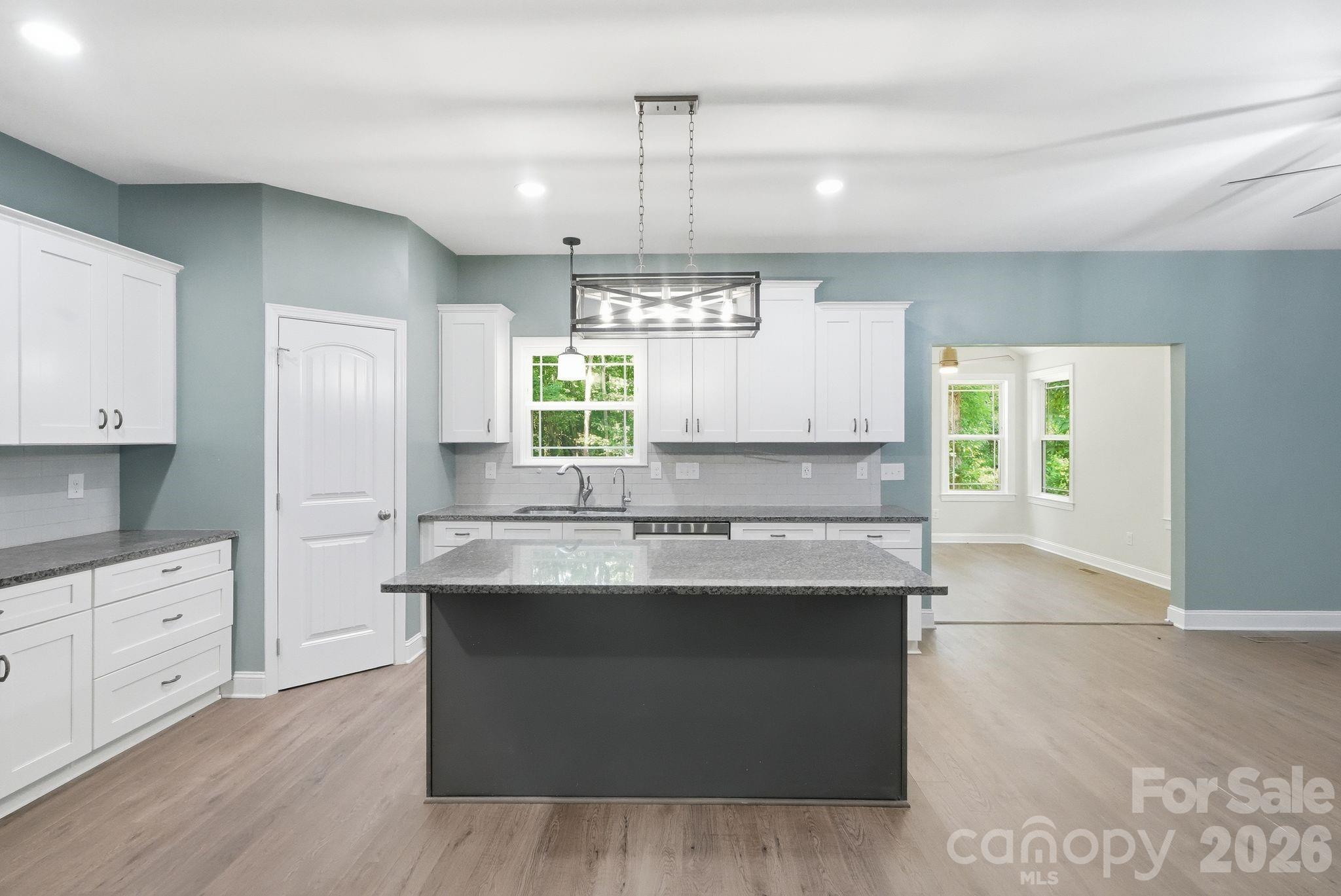 3675 W Bay Drive Property Photo 16