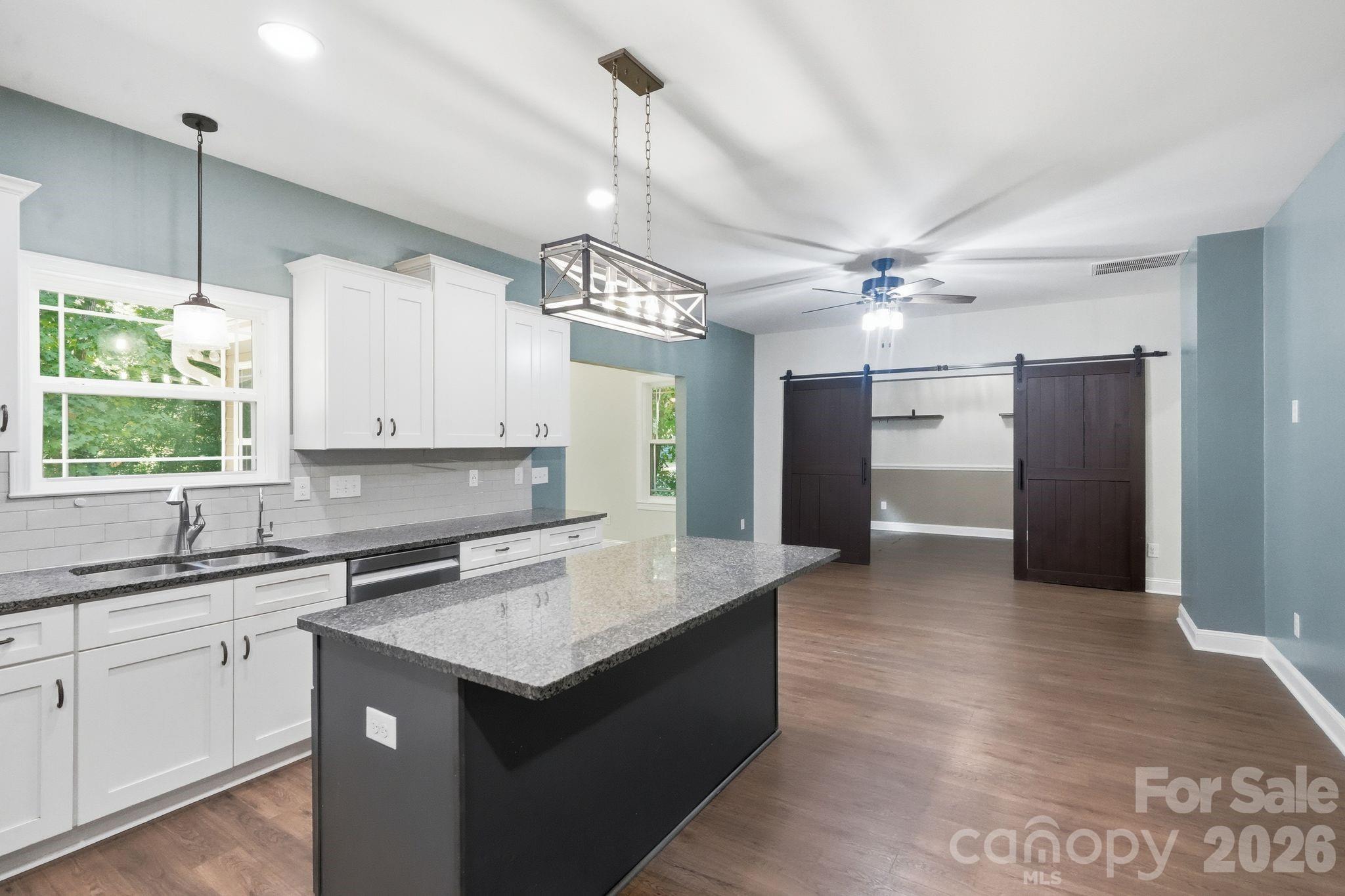 3675 W Bay Drive Property Photo 17