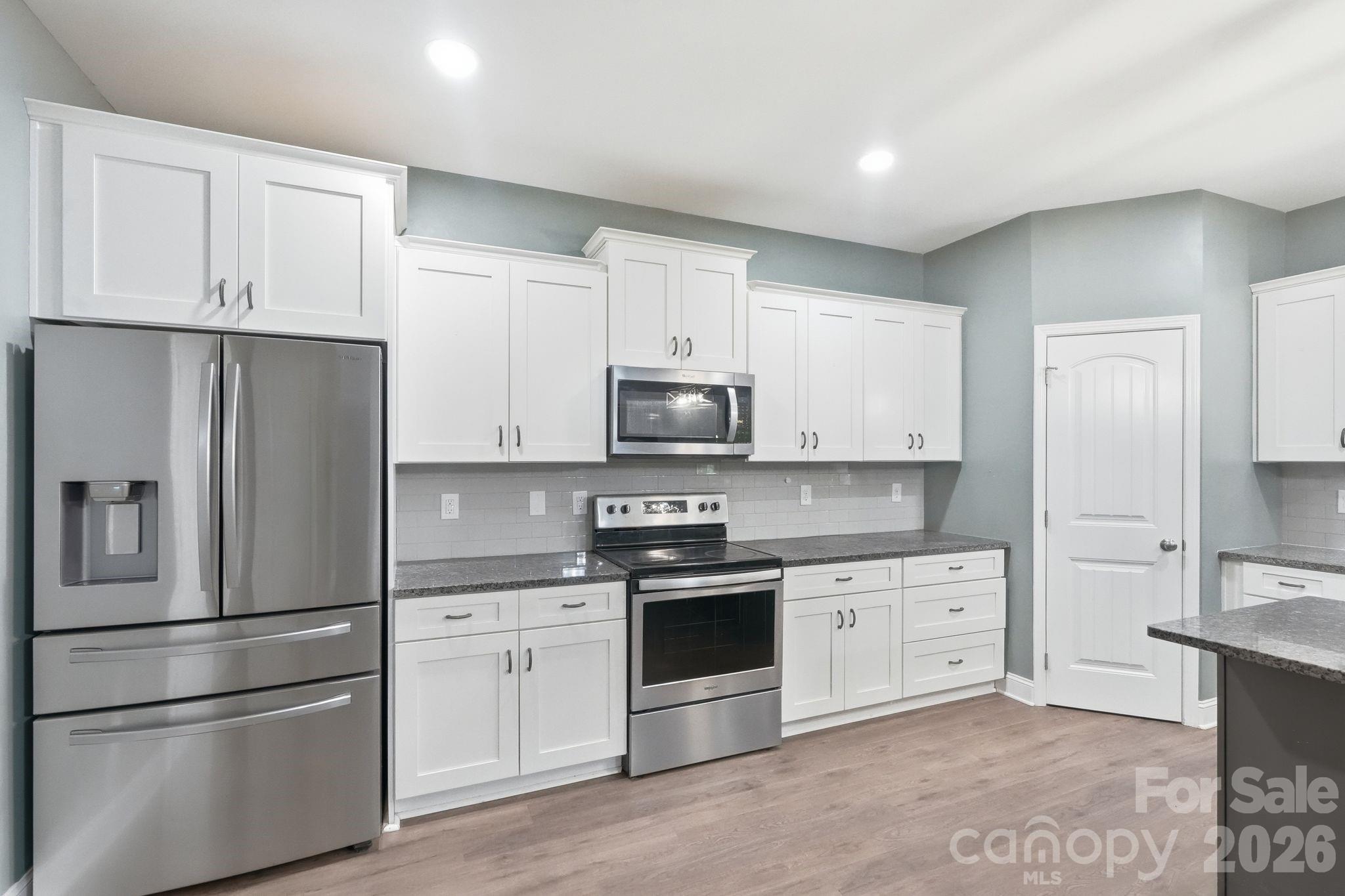 3675 W Bay Drive Property Photo 18