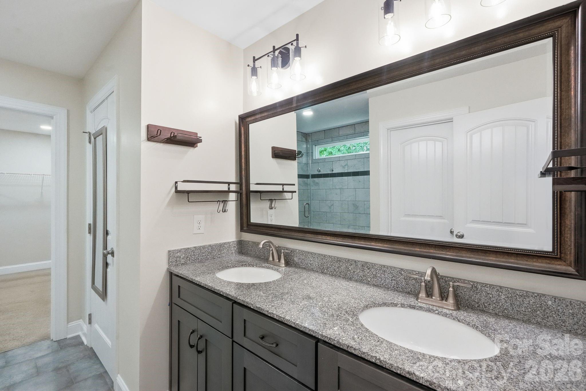 3675 W Bay Drive Property Photo 27