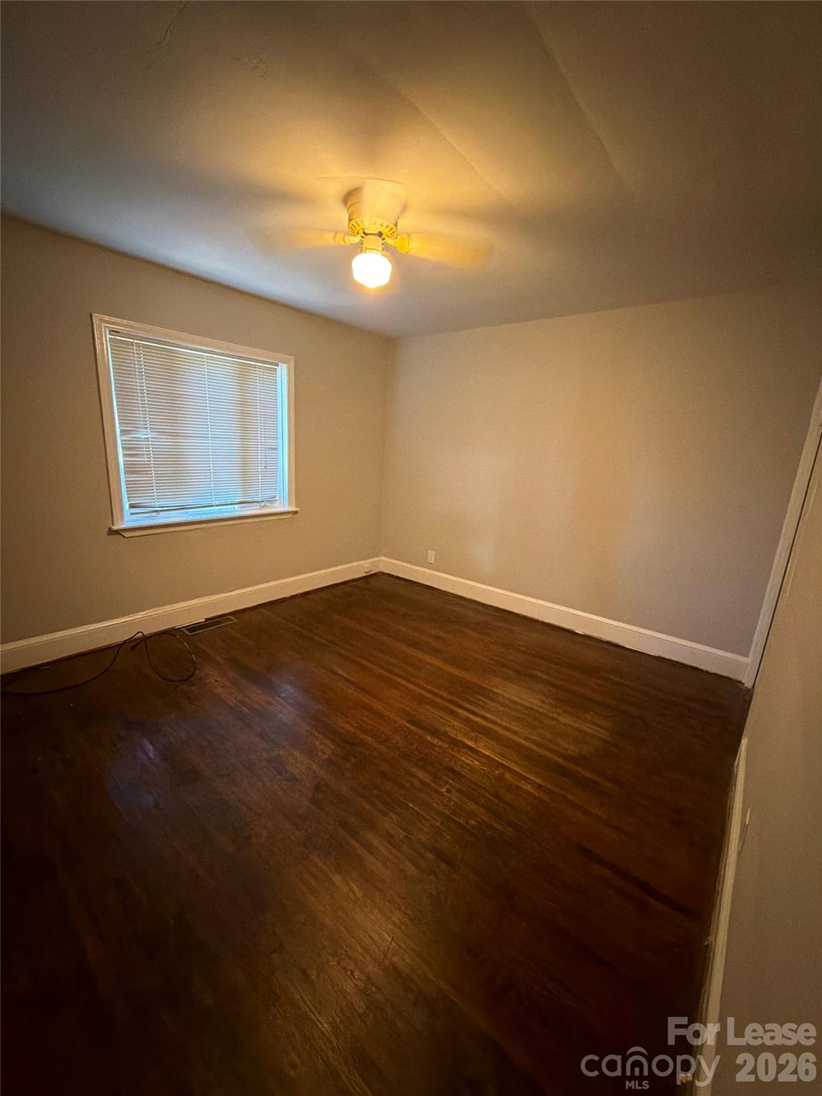 3526 Eastway Drive Property Photo 5