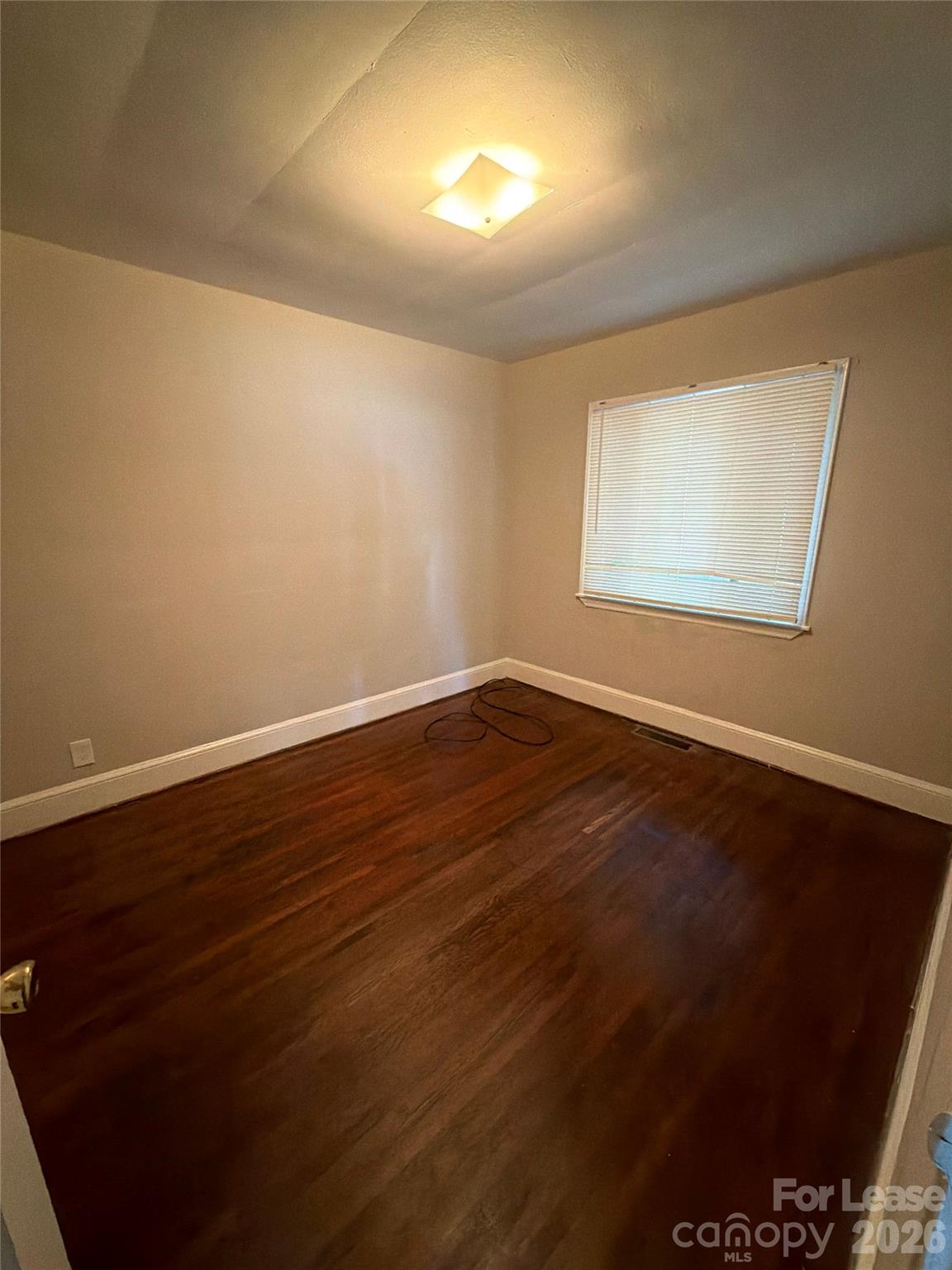 3526 Eastway Drive Property Photo 6