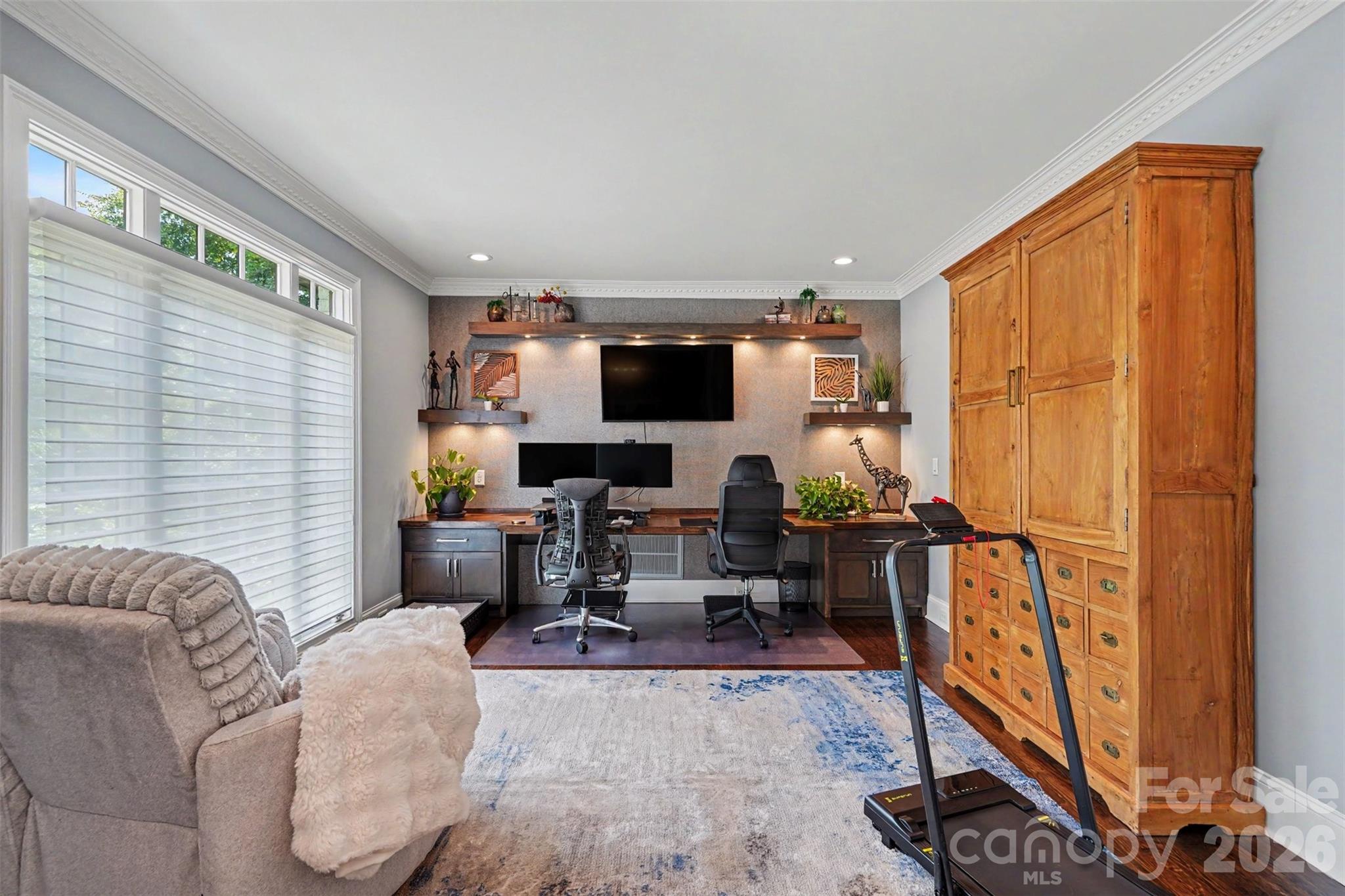 2035 Valencia Terrace Property Photo 19