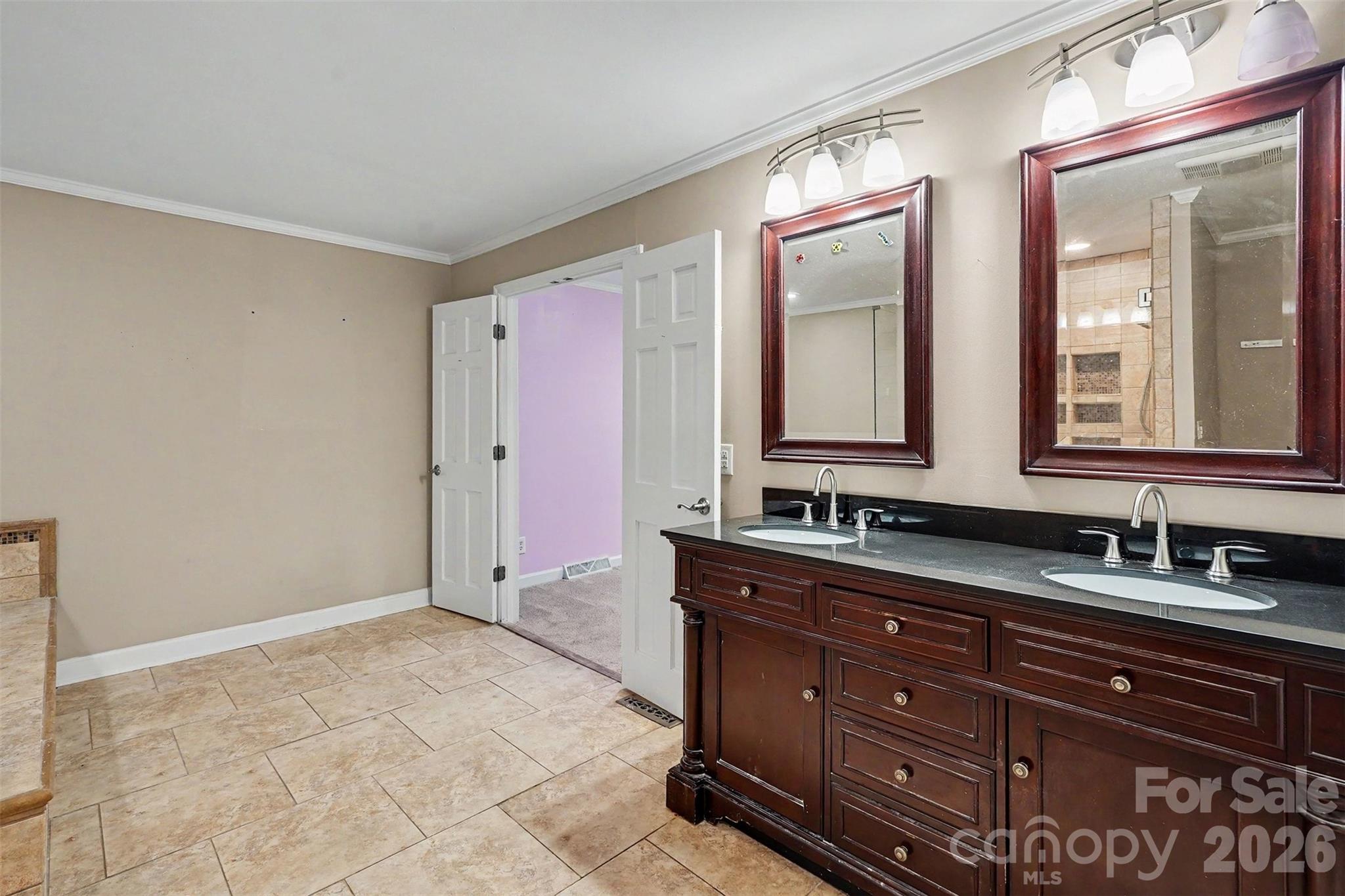 502 Cedarwood Drive Property Photo 10