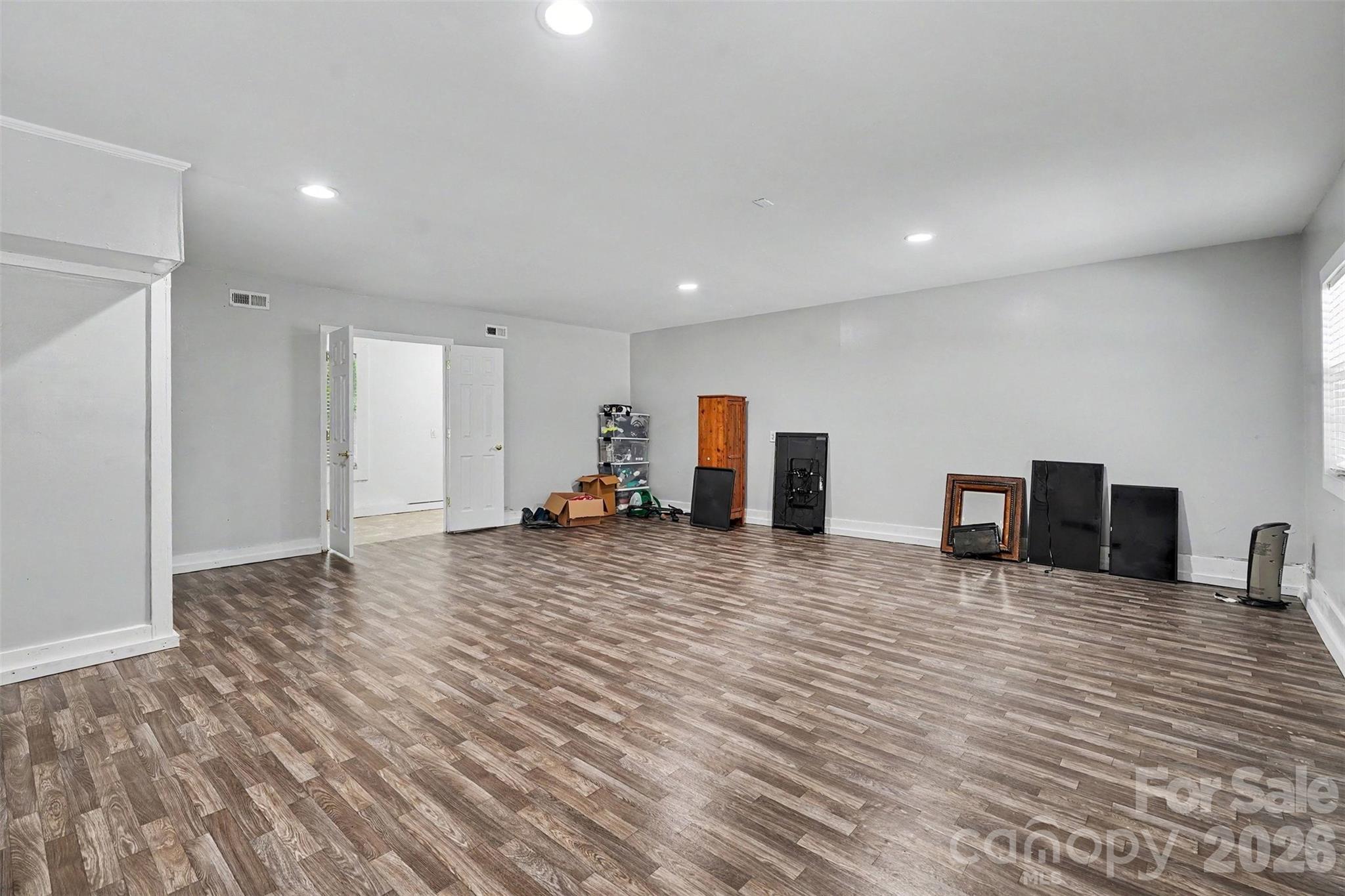 502 Cedarwood Drive Property Photo 20
