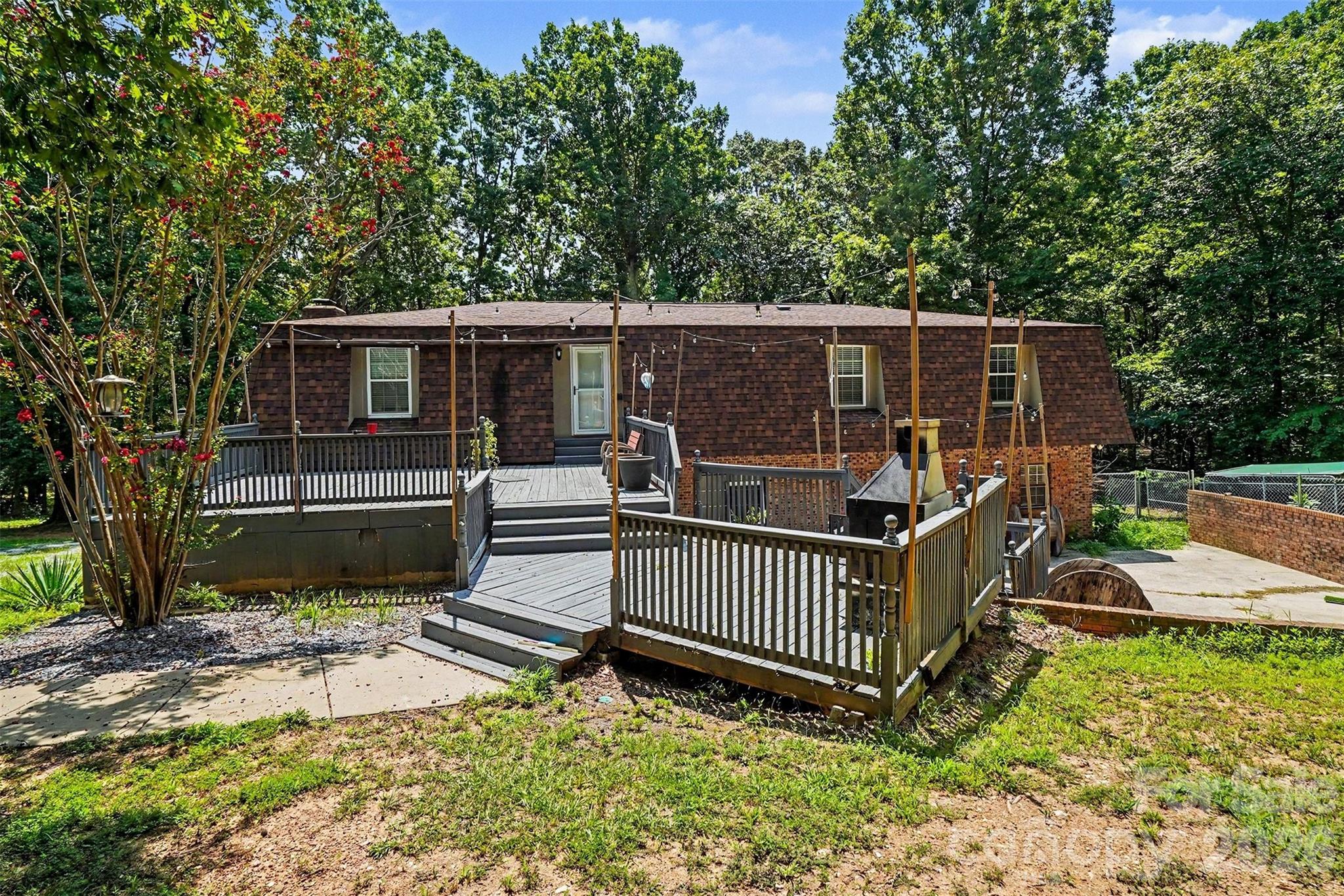 502 Cedarwood Drive Property Photo 25