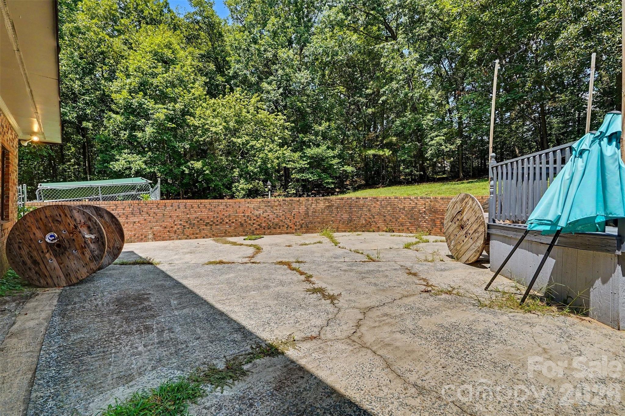 502 Cedarwood Drive Property Photo 27