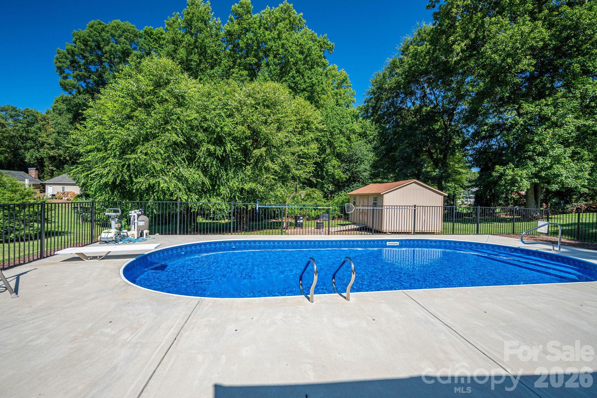 389 Caprice Circle Property Photo 31