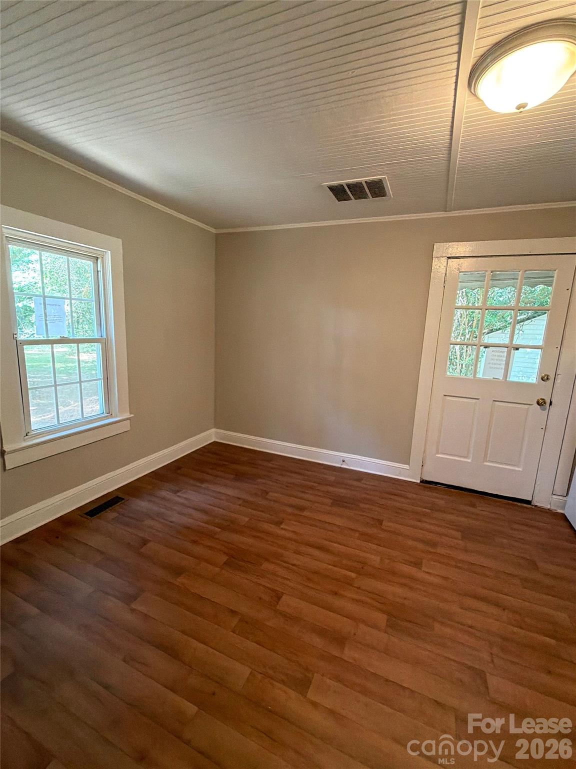 3516 Eastway Drive Property Photo 4