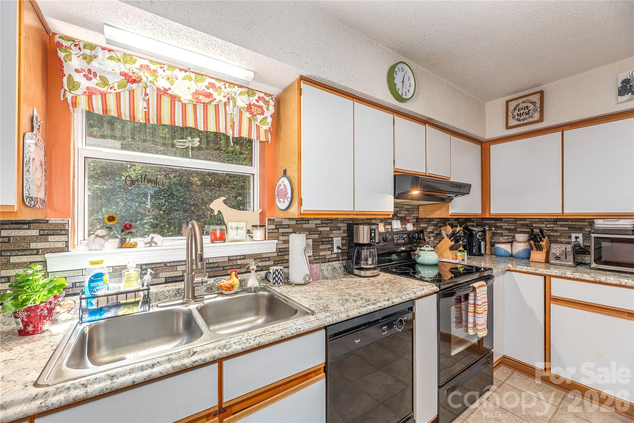 5 Summer Savory Court Property Photo 13