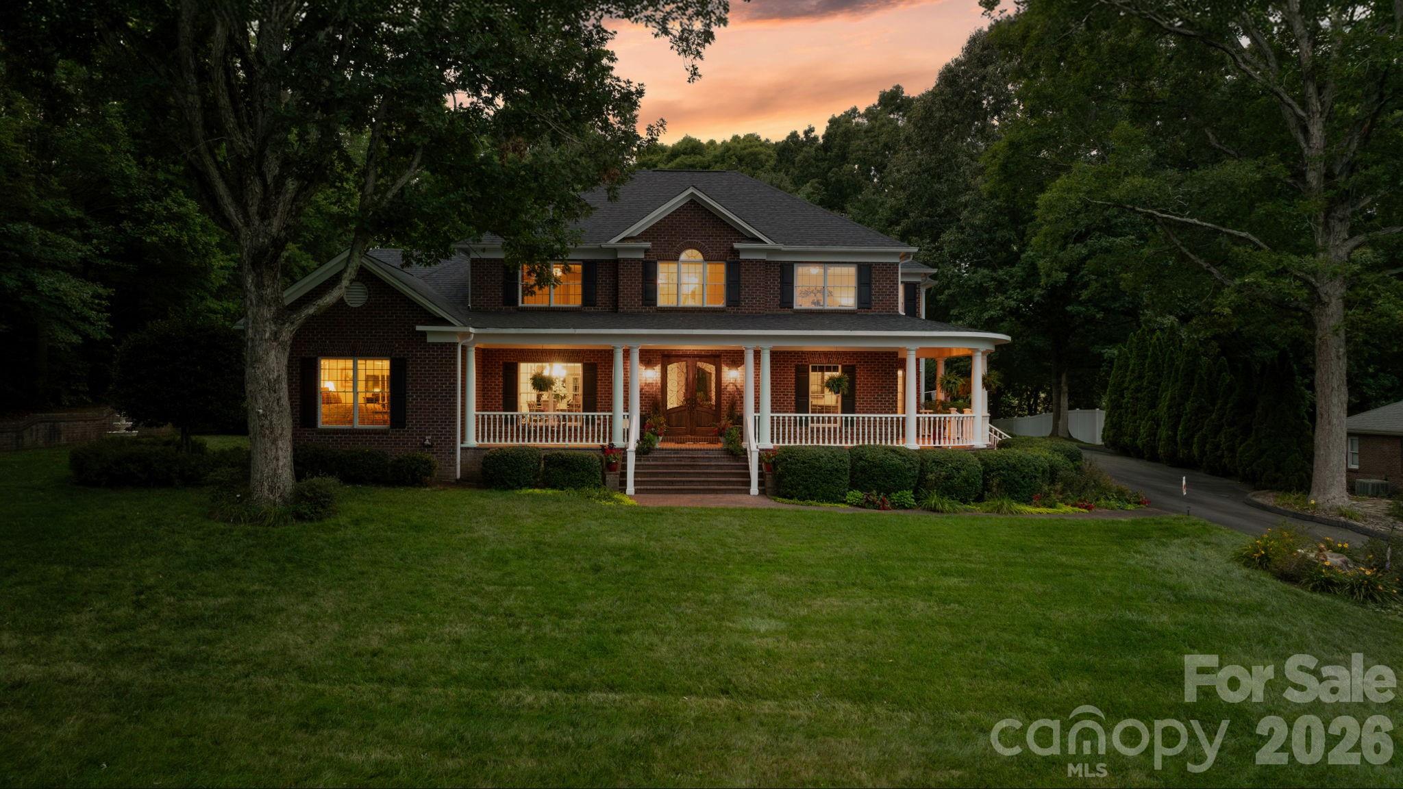 3740 Pinecrest Drive Property Photo 1