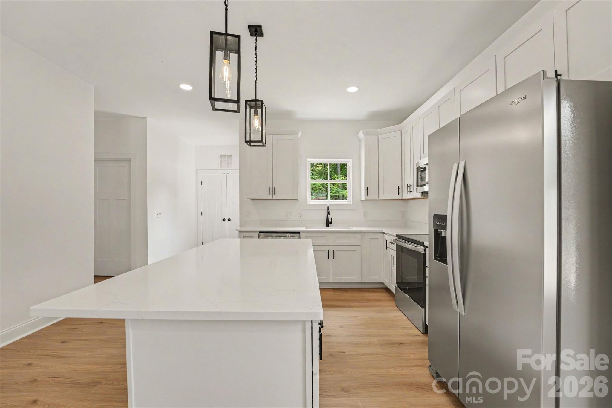 749 Jack Street 4 Property Photo 8