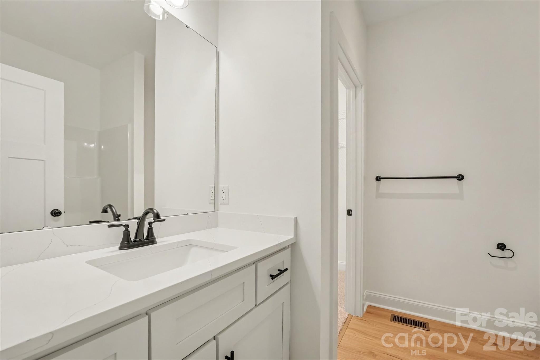 749 Jack Street 4 Property Photo 13