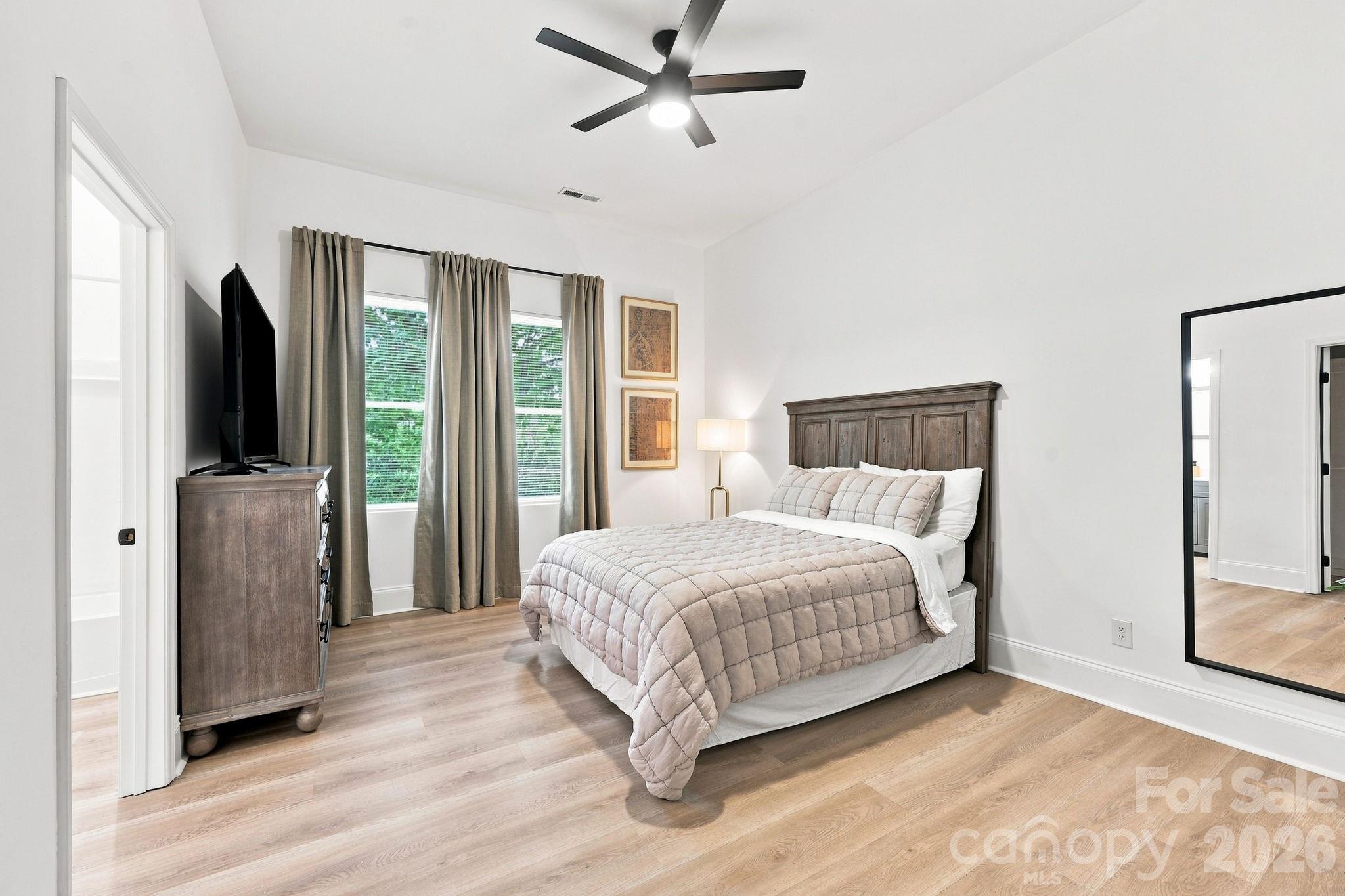 527 S 2nd Street Property Photo 14