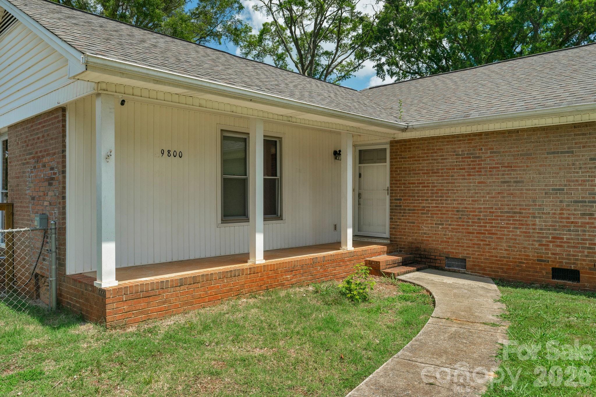 9800 Ordway Court Property Photo 6