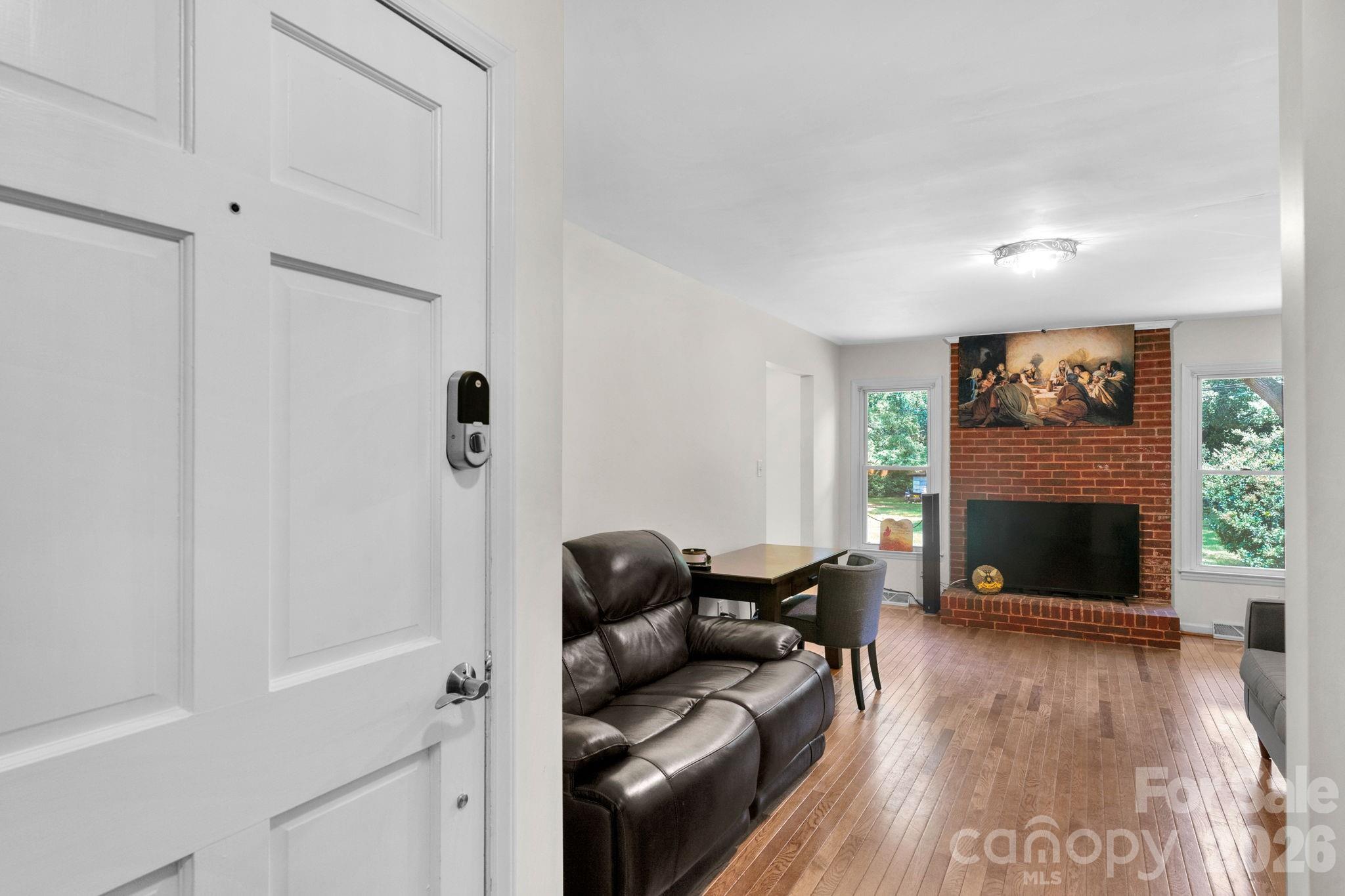 9800 Ordway Court Property Photo 7