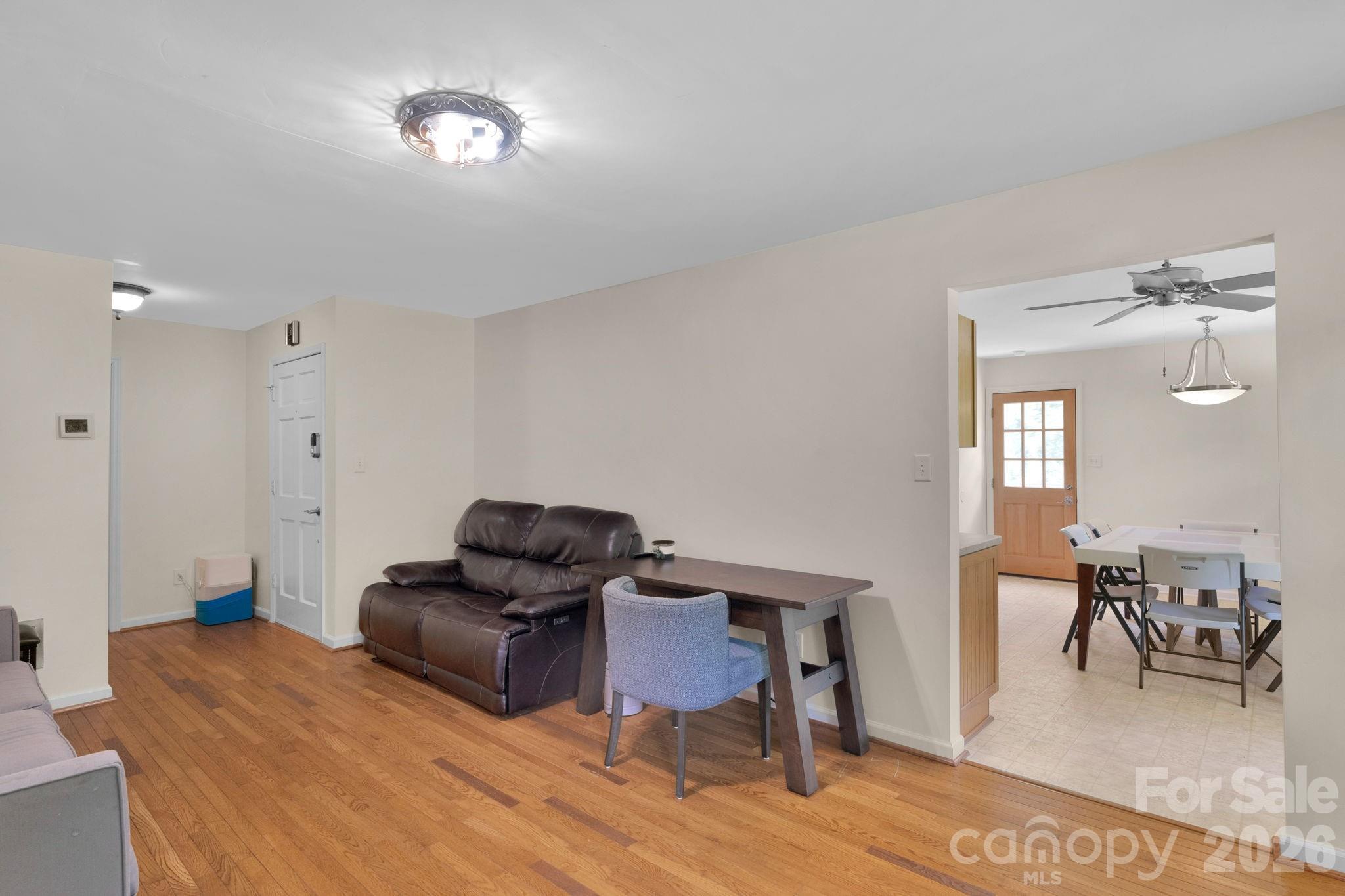 9800 Ordway Court Property Photo 10