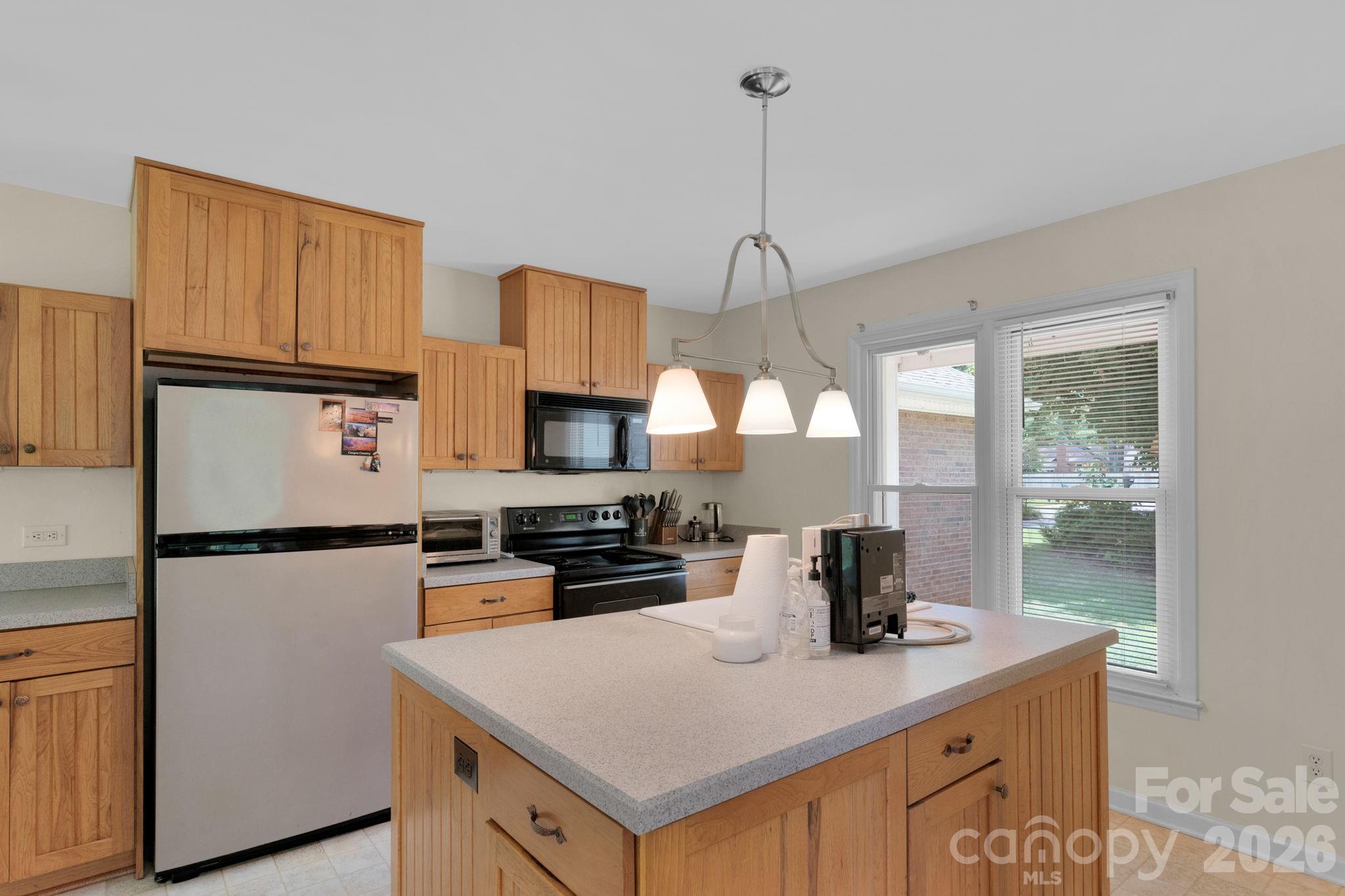 9800 Ordway Court Property Photo 12