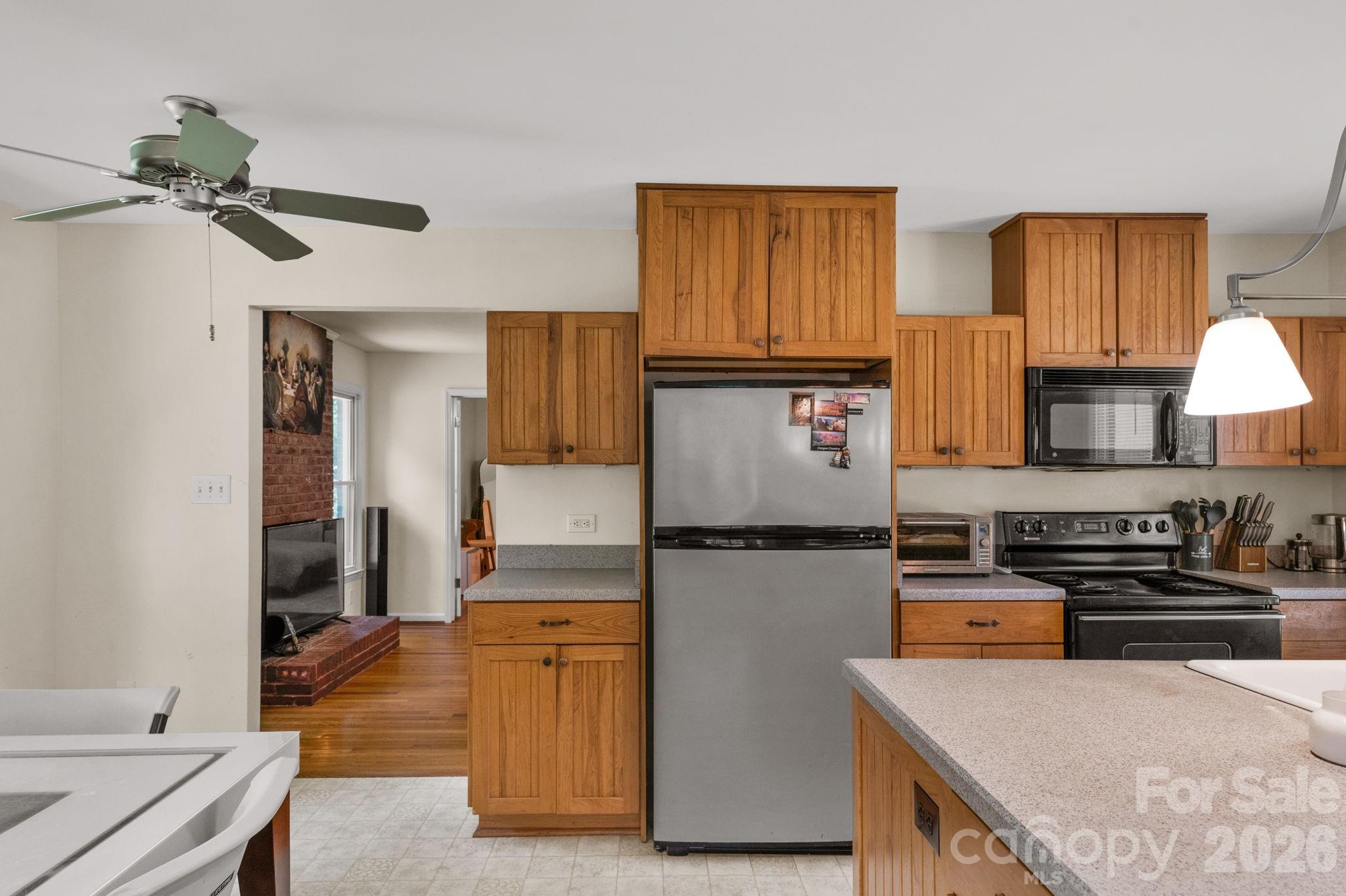 9800 Ordway Court Property Photo 13