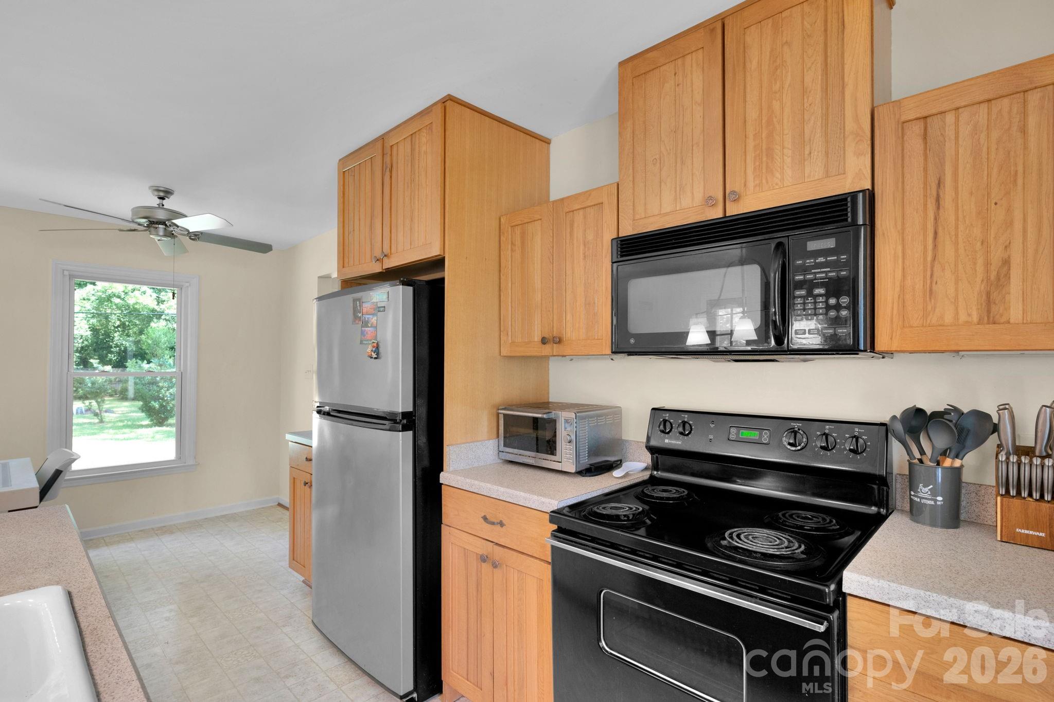 9800 Ordway Court Property Photo 14