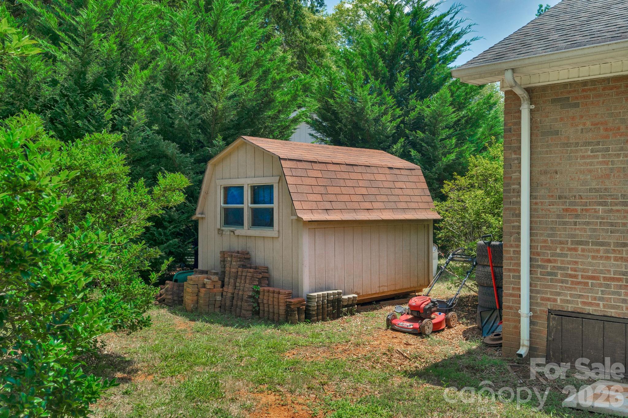 9800 Ordway Court Property Photo 33