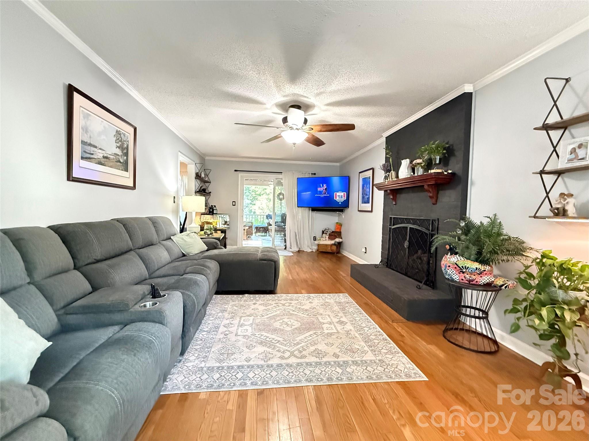 19535 Heartland Street 105 Property Photo 8