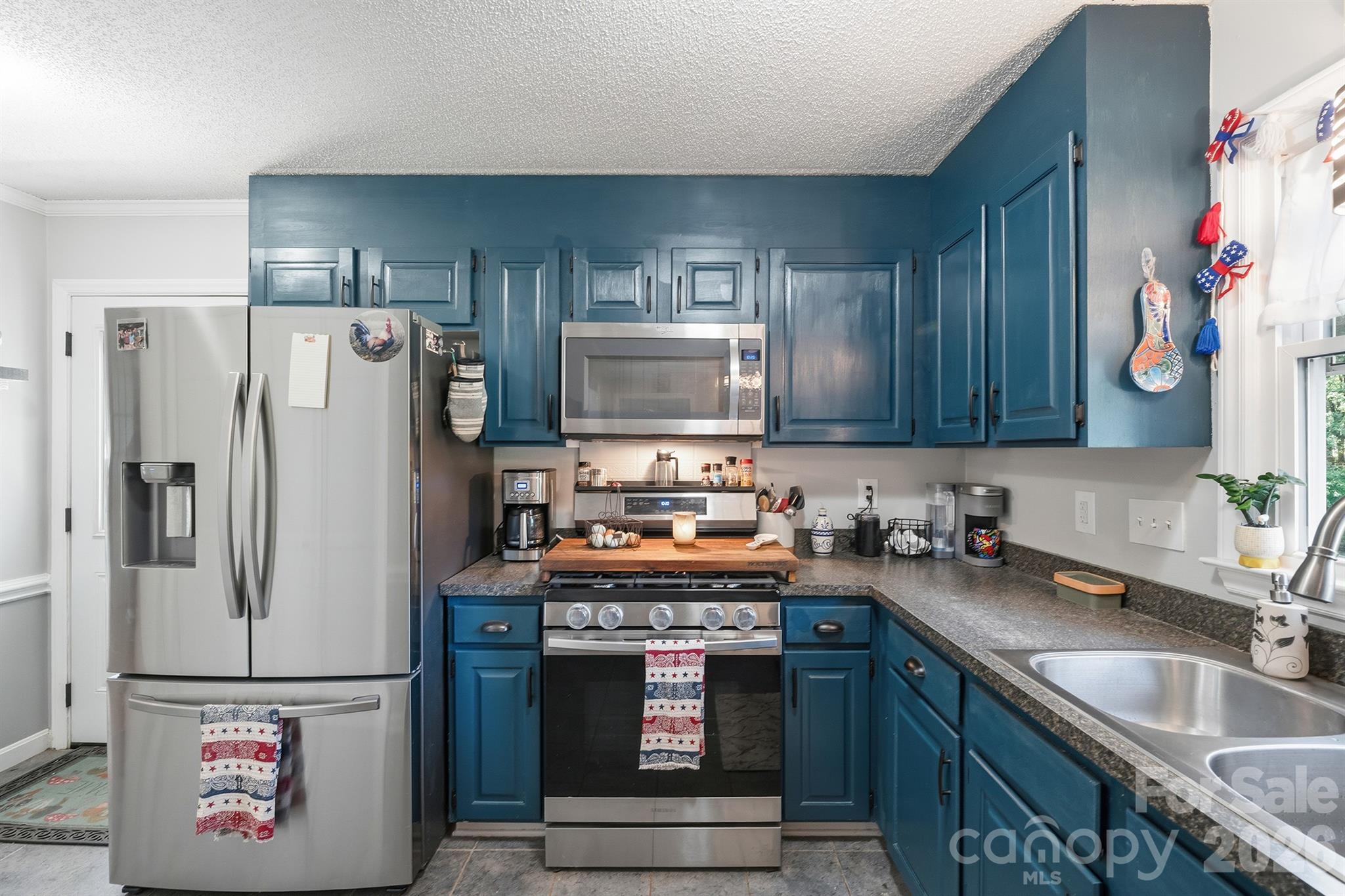 19535 Heartland Street 105 Property Photo 14