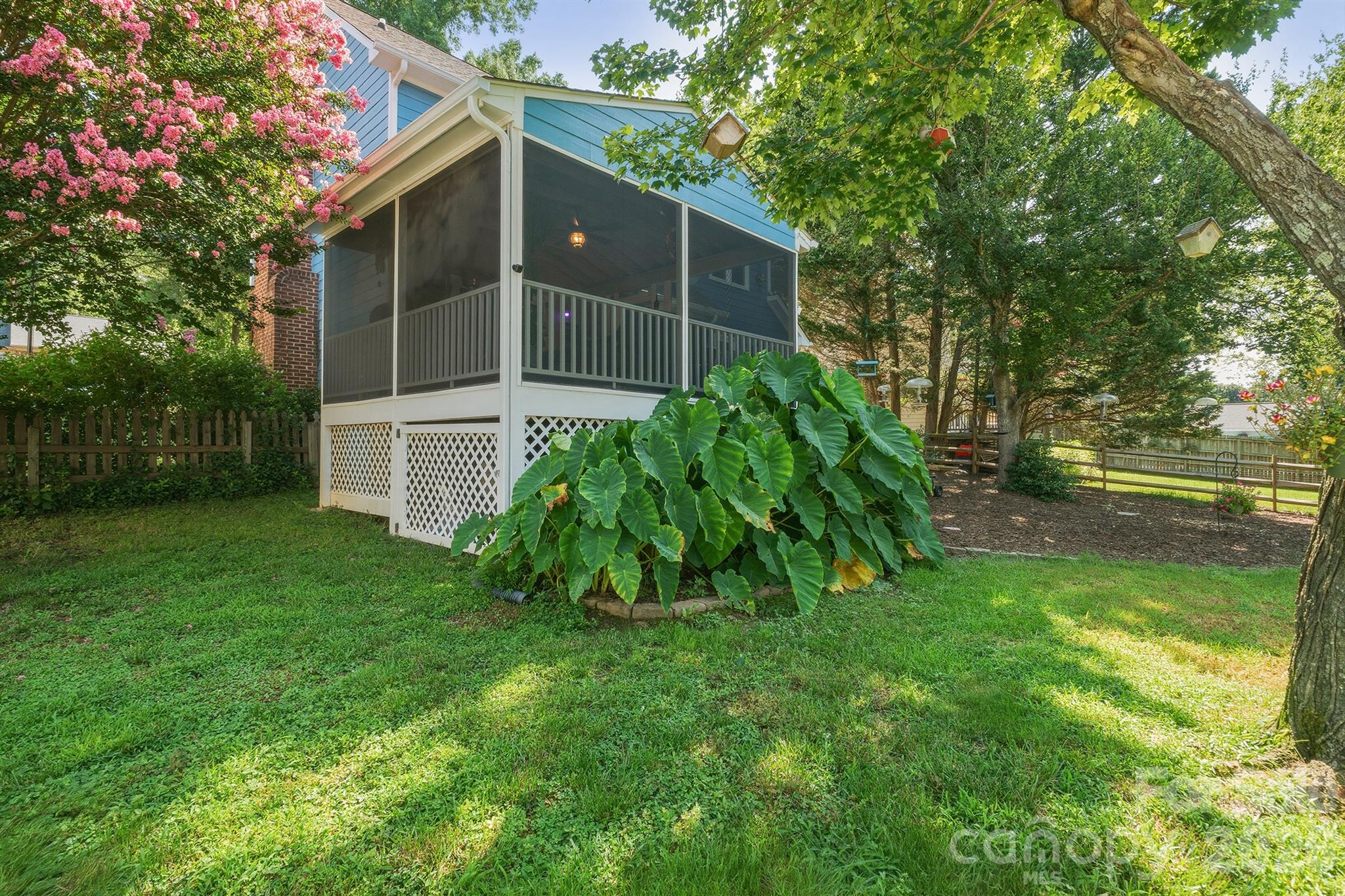 19535 Heartland Street 105 Property Photo 25