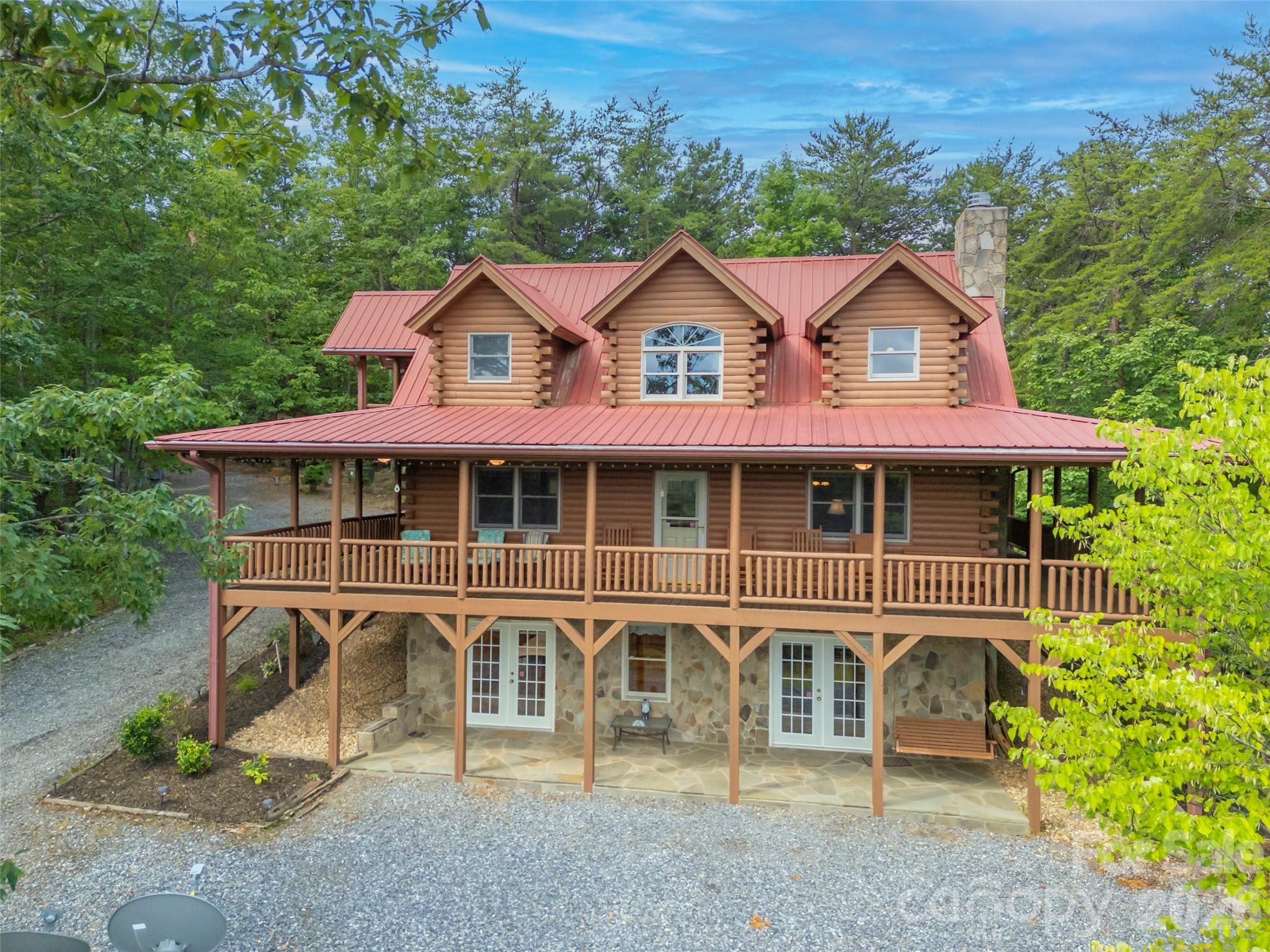 916 Fire Tower Road Property Photo 2