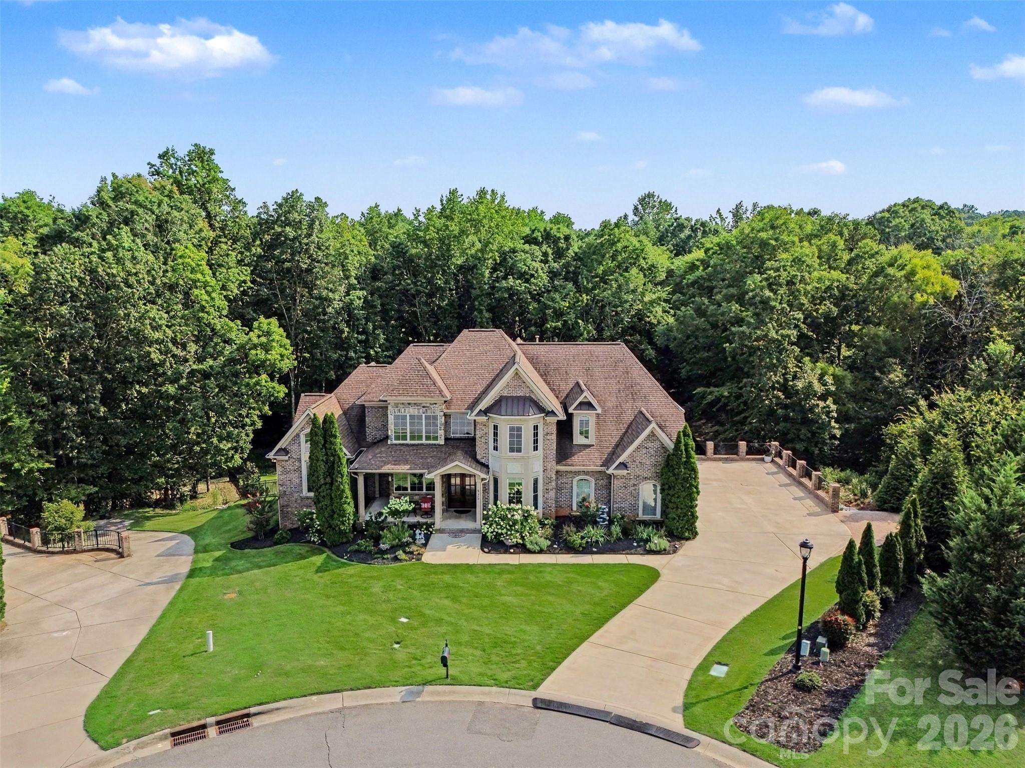 470 Swift Creek Cove Property Photo 1