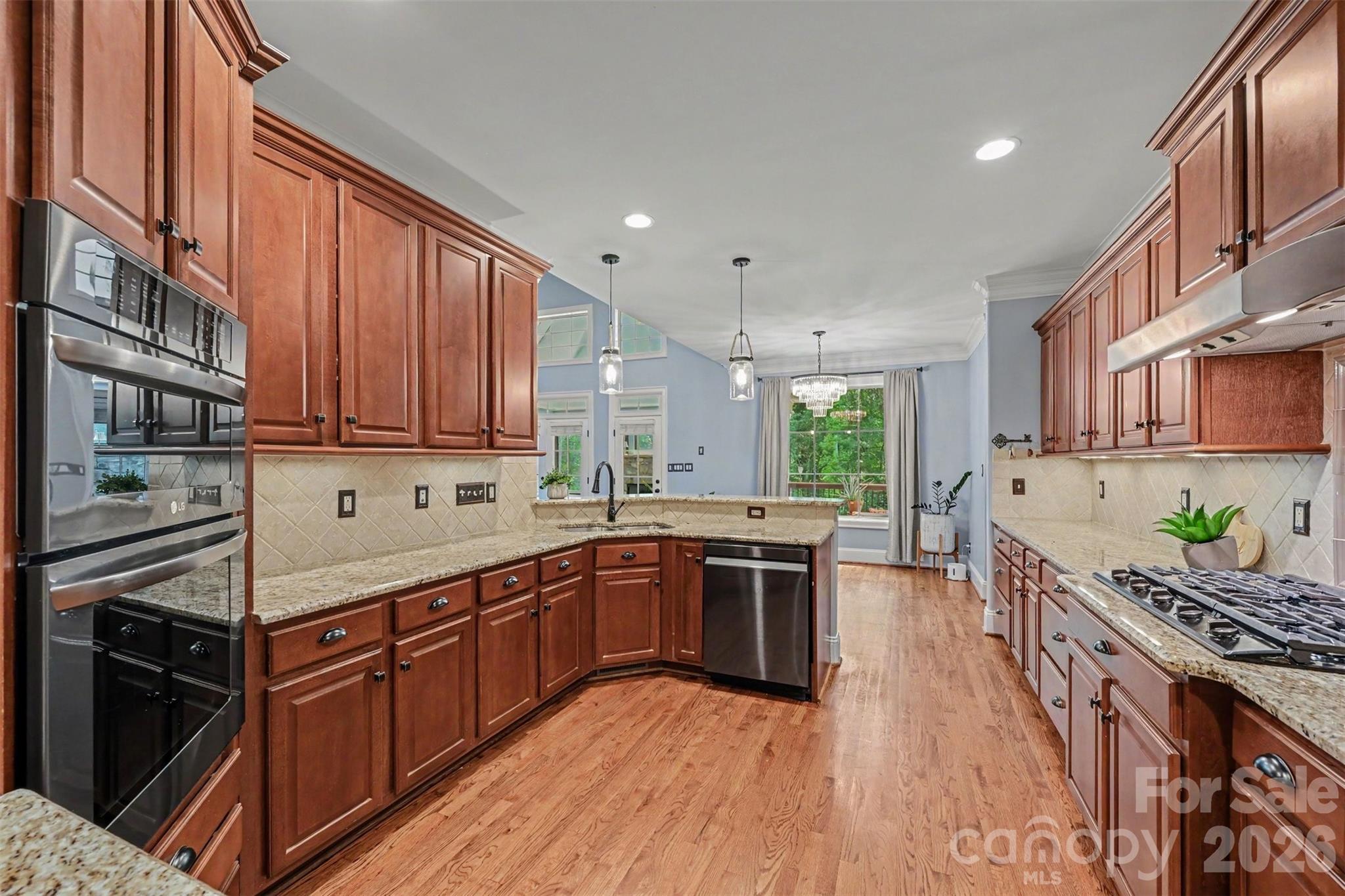 470 Swift Creek Cove Property Photo 9