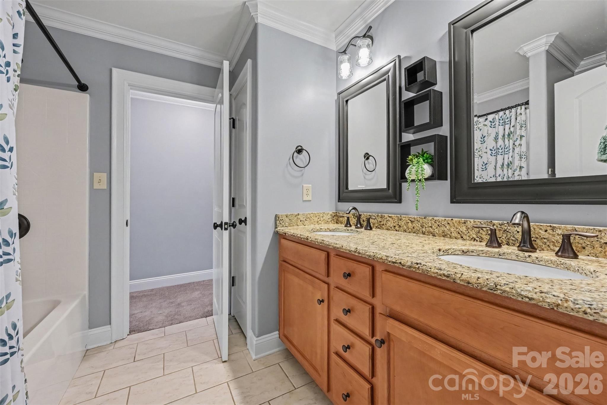 470 Swift Creek Cove Property Photo 24