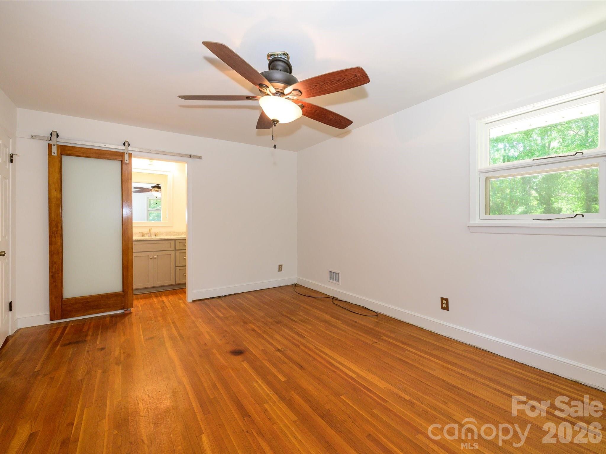 688 Grandview Drive Property Photo 19